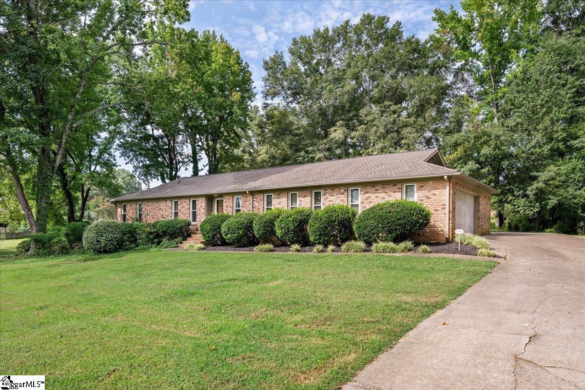 103 Hollymont Court Property Photo 40