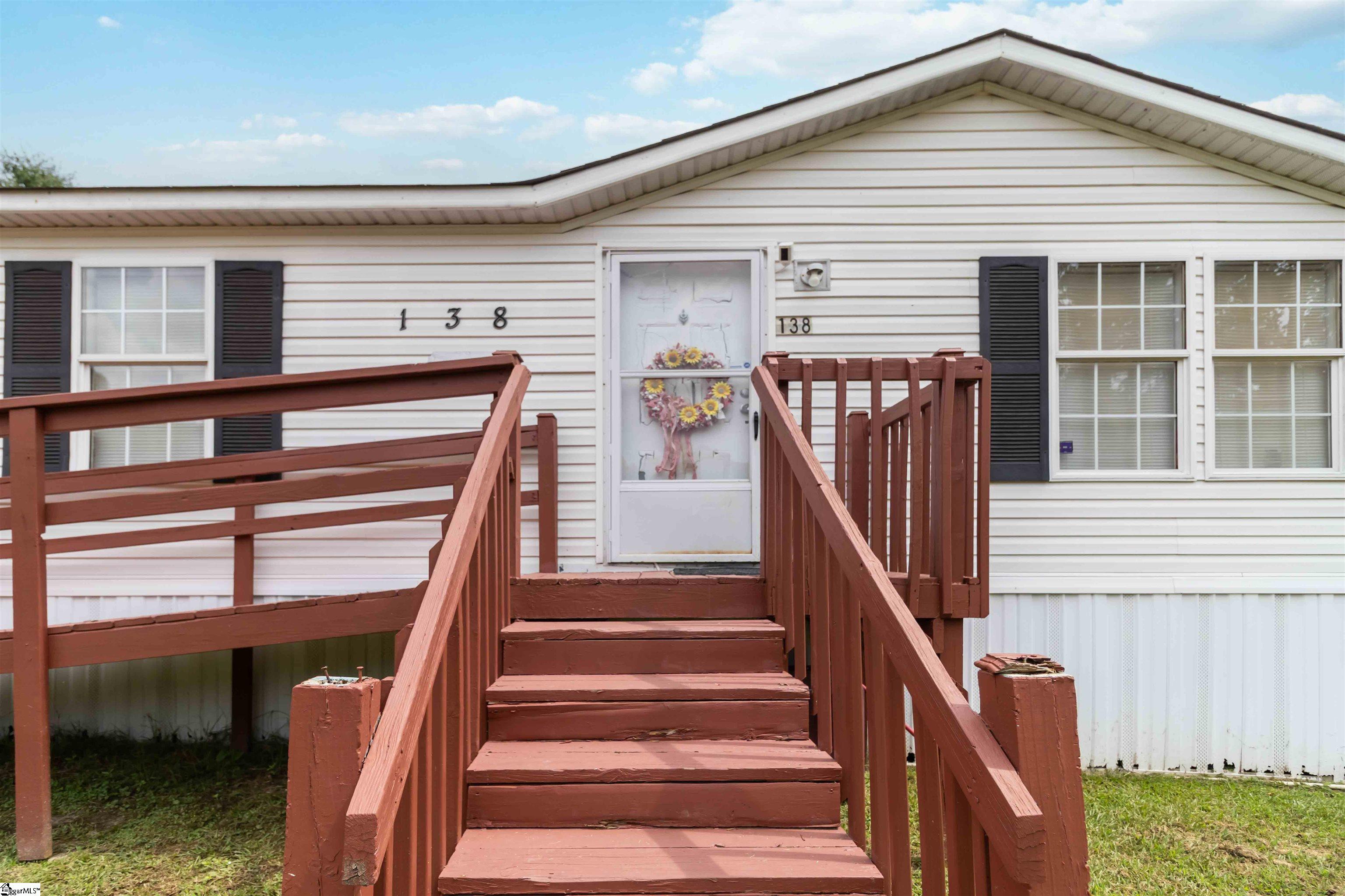 138 T C Bannister Road Property Photo 2