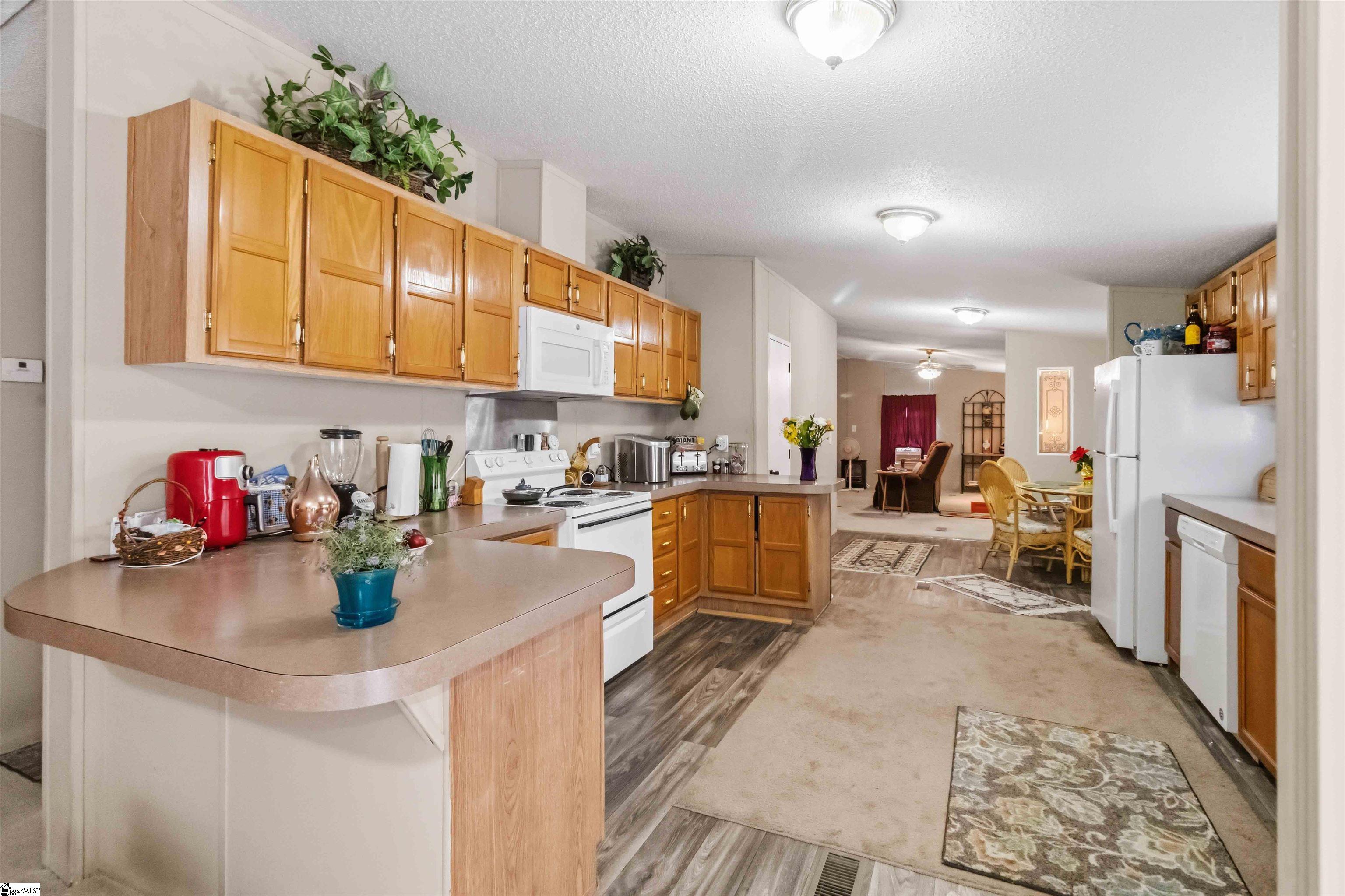 138 T C Bannister Road Property Photo 7