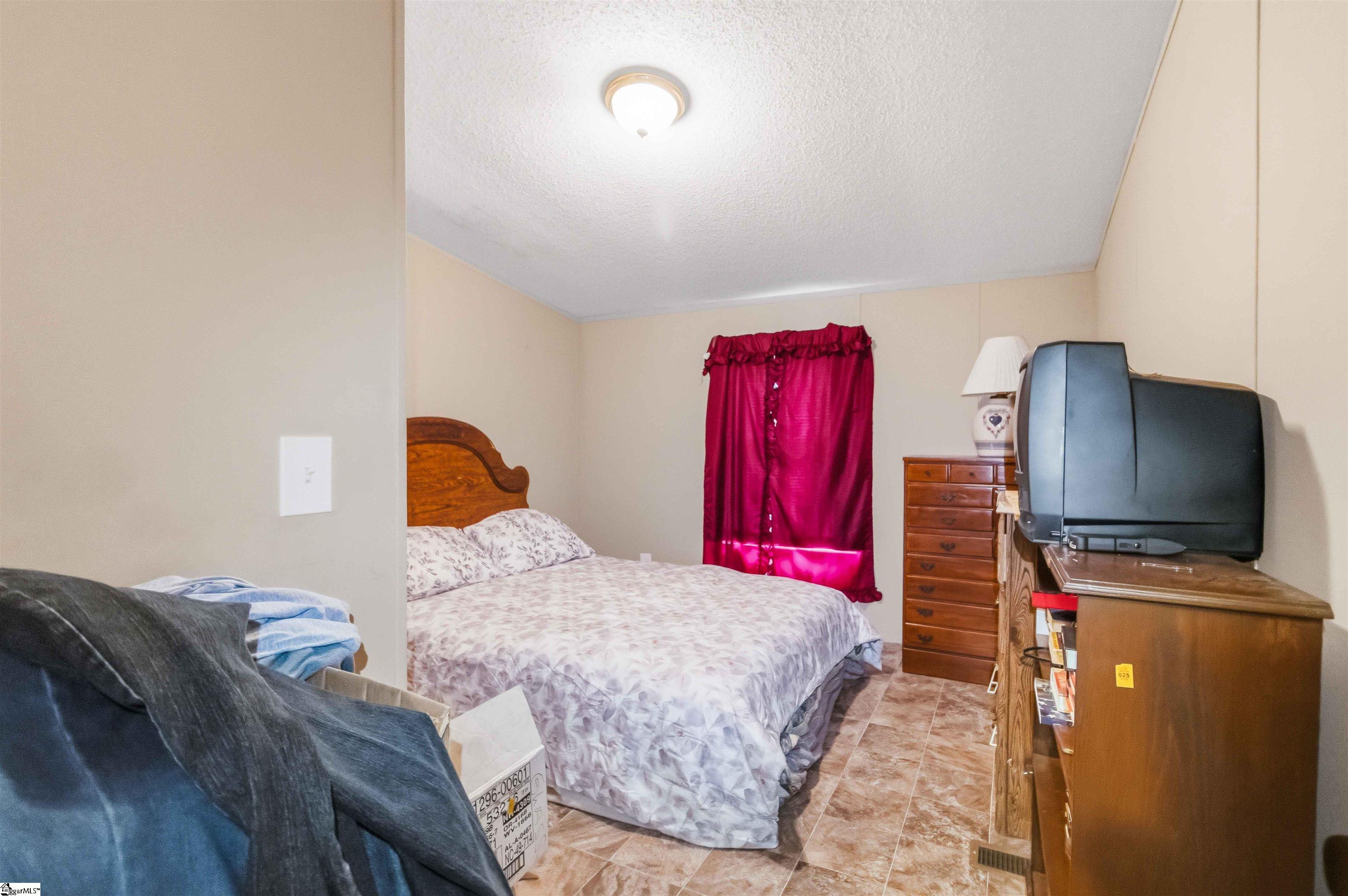 138 T C Bannister Road Property Photo 14