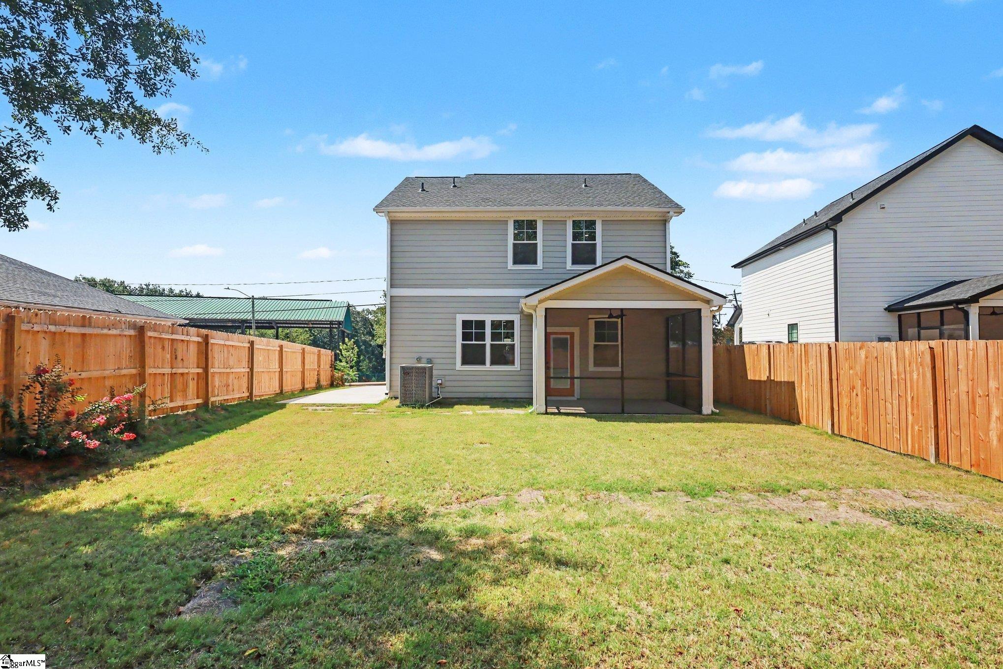 112 Spartanburg Street Property Photo 2