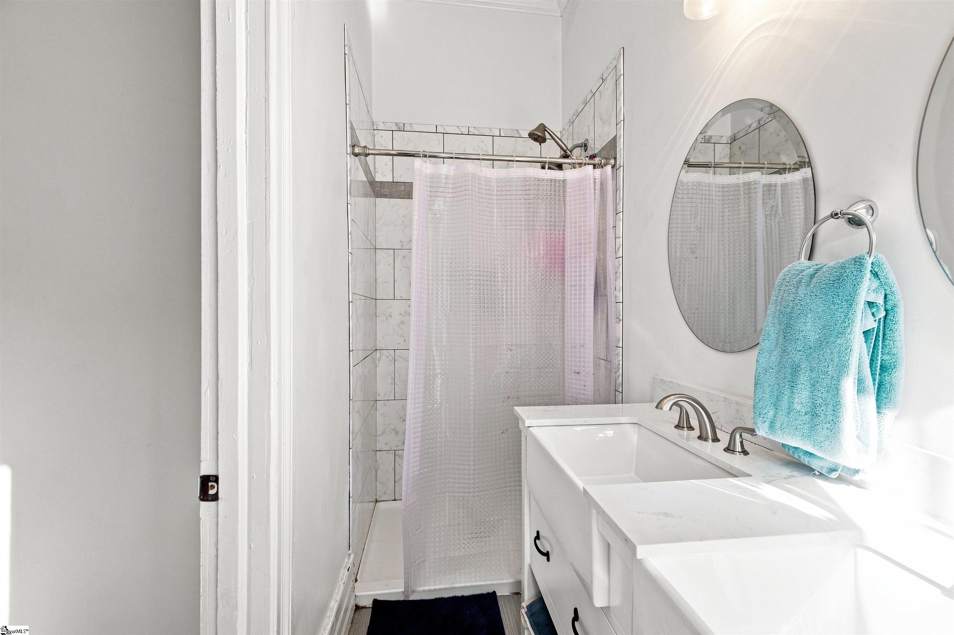 201 Wardlaw Street Property Photo 7