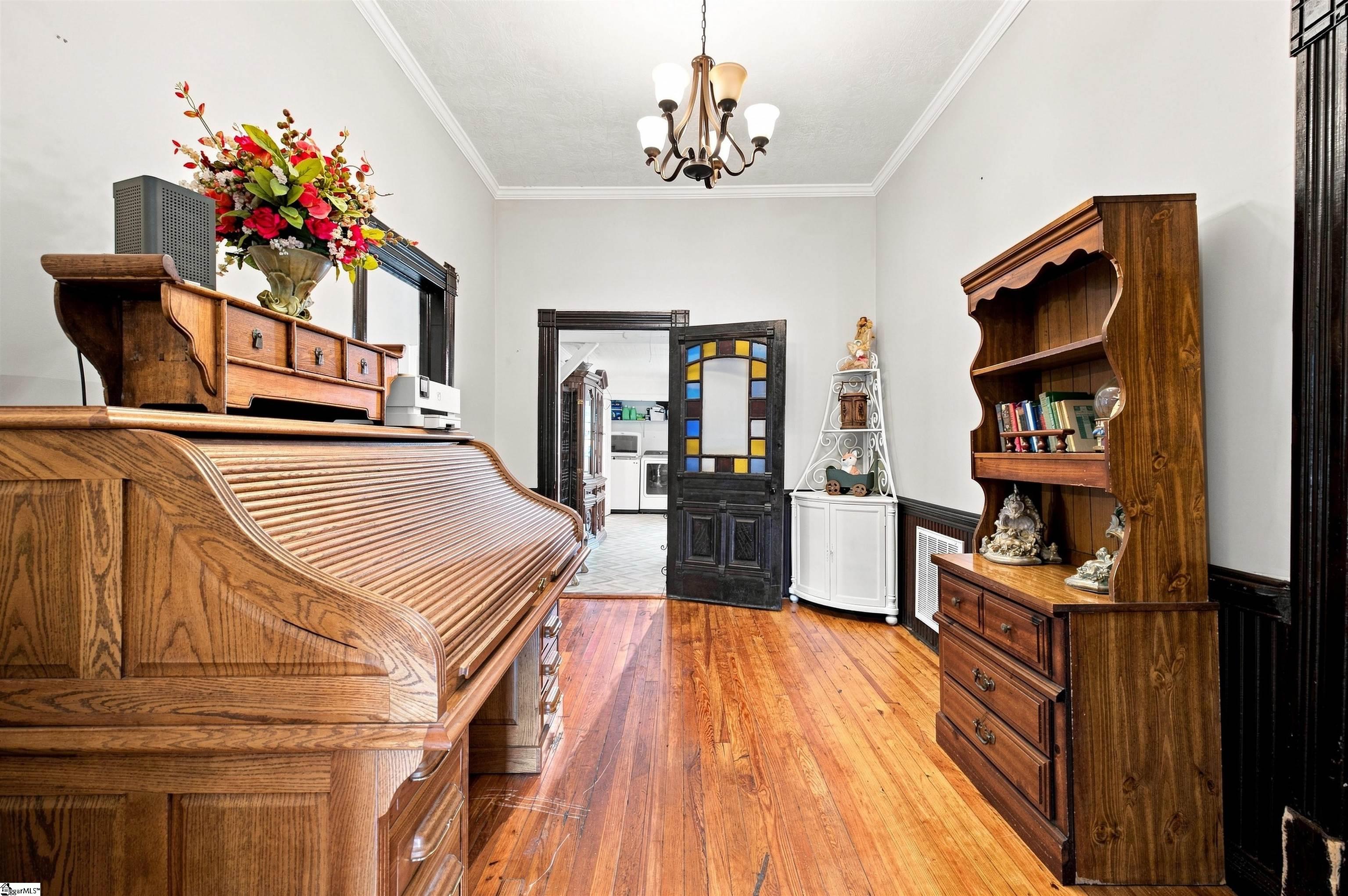 201 Wardlaw Street Property Photo 12