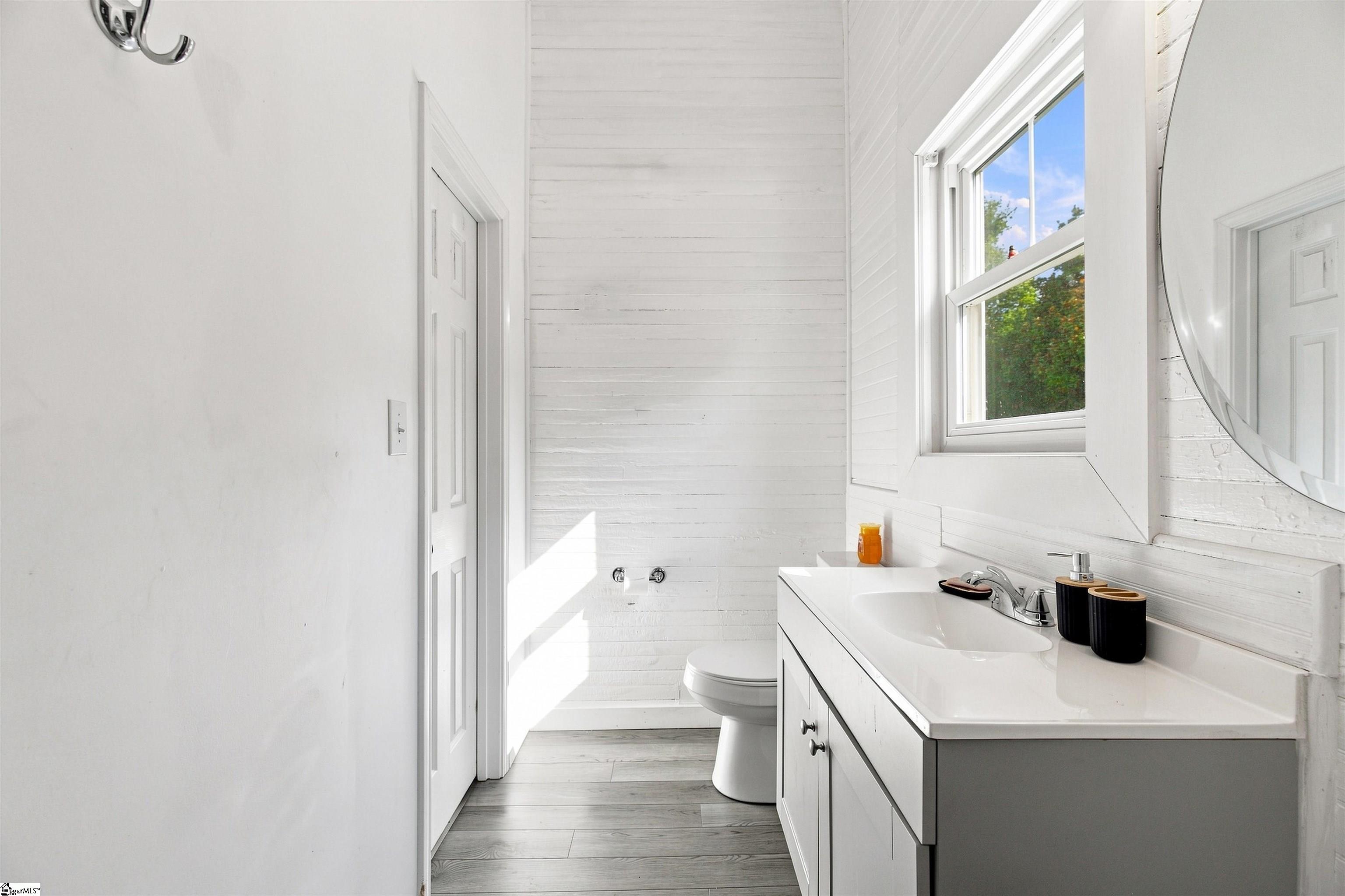 201 Wardlaw Street Property Photo 14