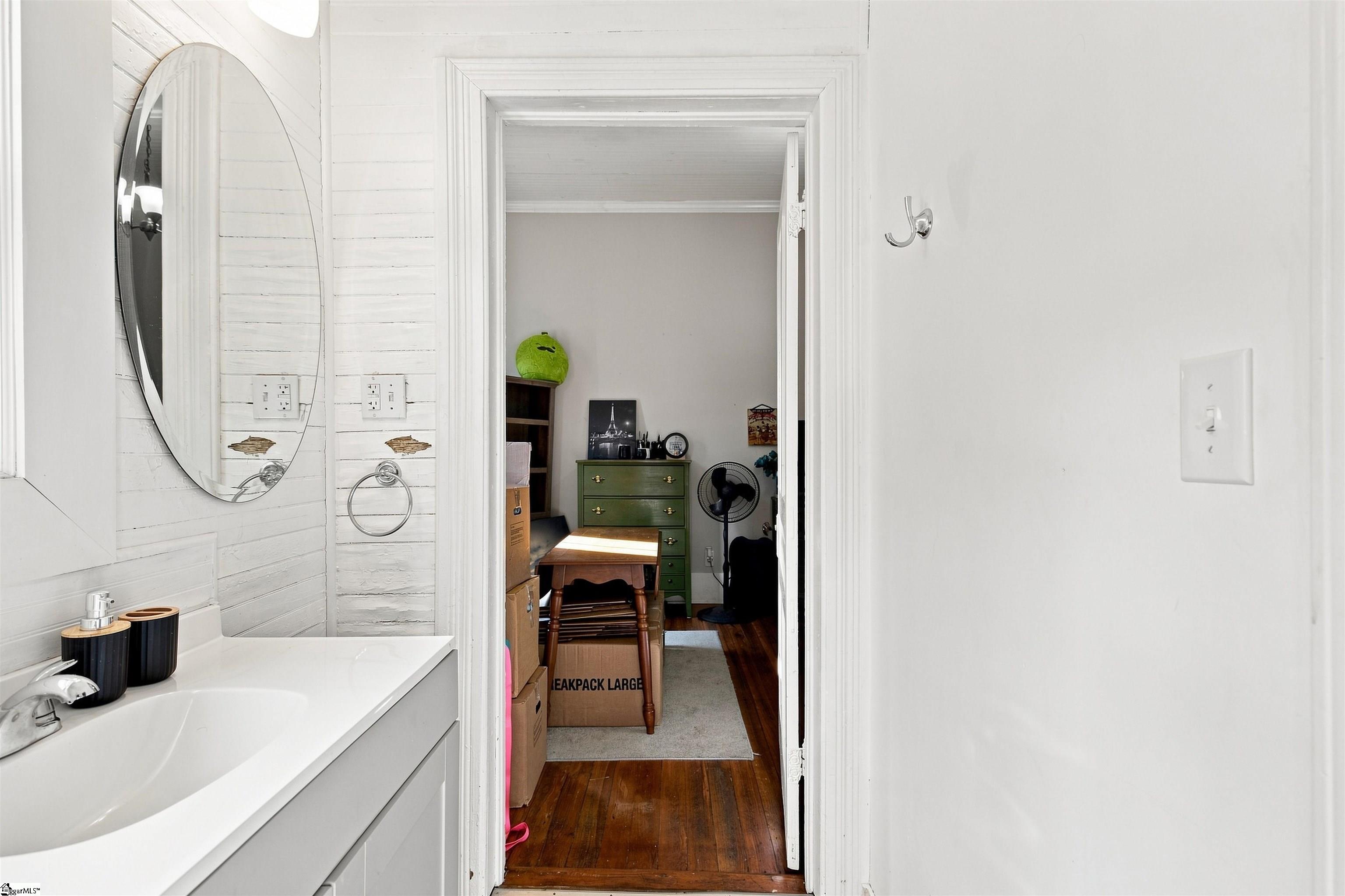 201 Wardlaw Street Property Photo 15