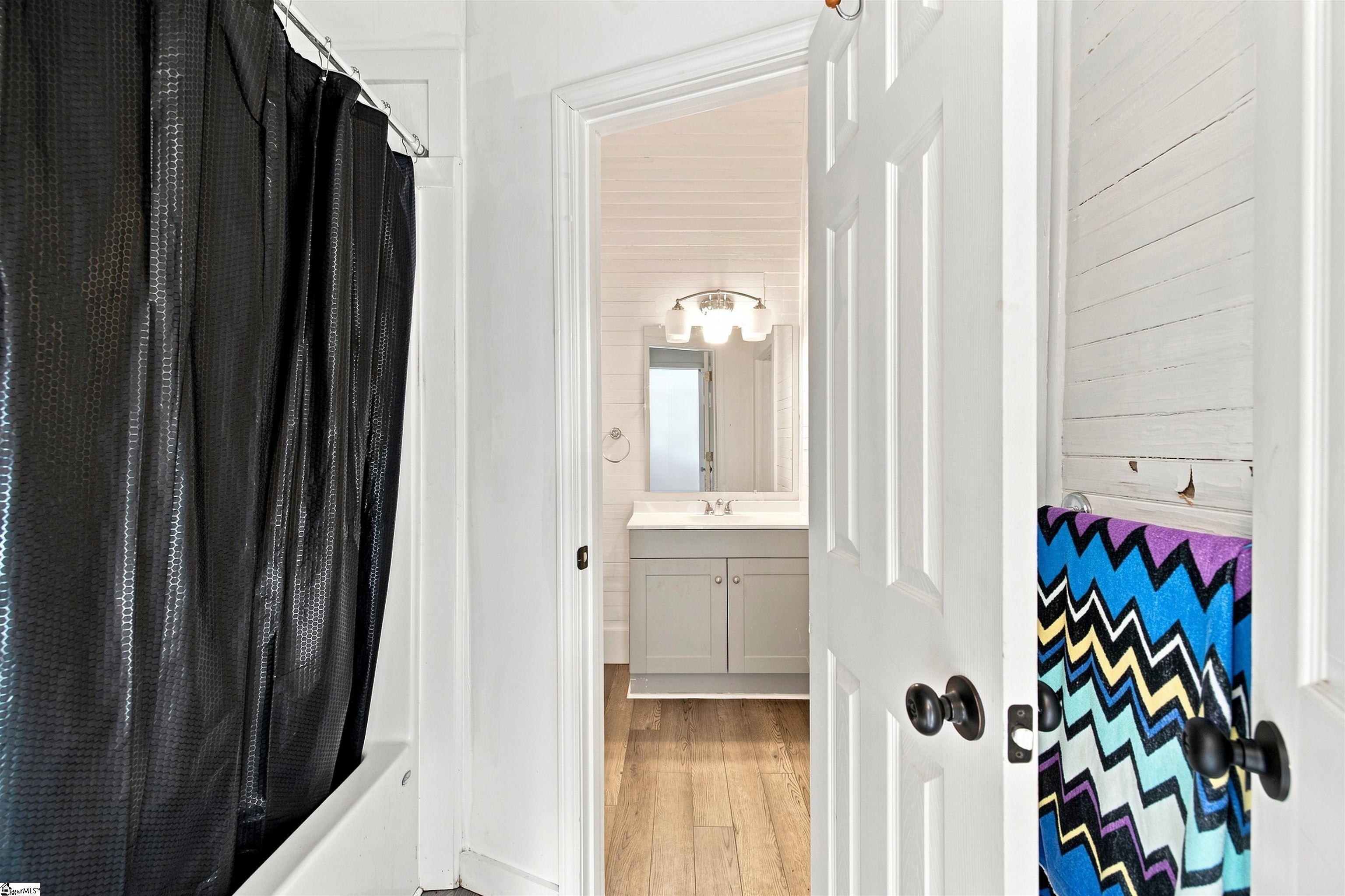 201 Wardlaw Street Property Photo 17