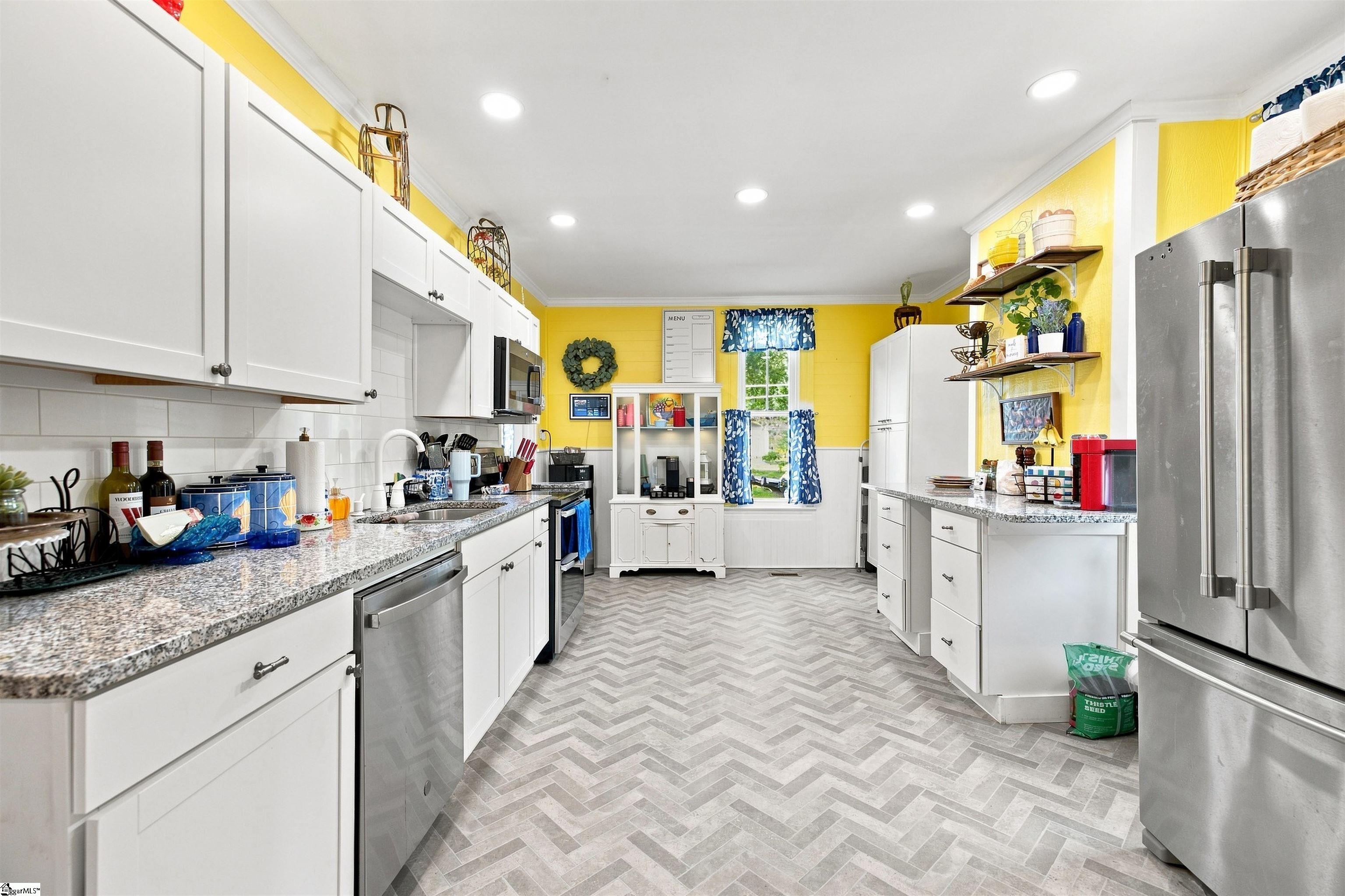 201 Wardlaw Street Property Photo 21