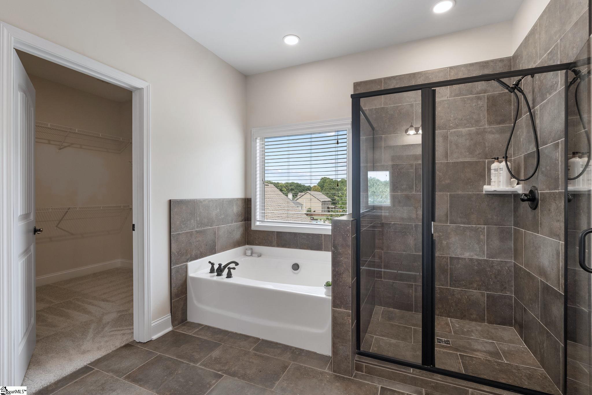 5 Tea Olive Place Property Photo 32