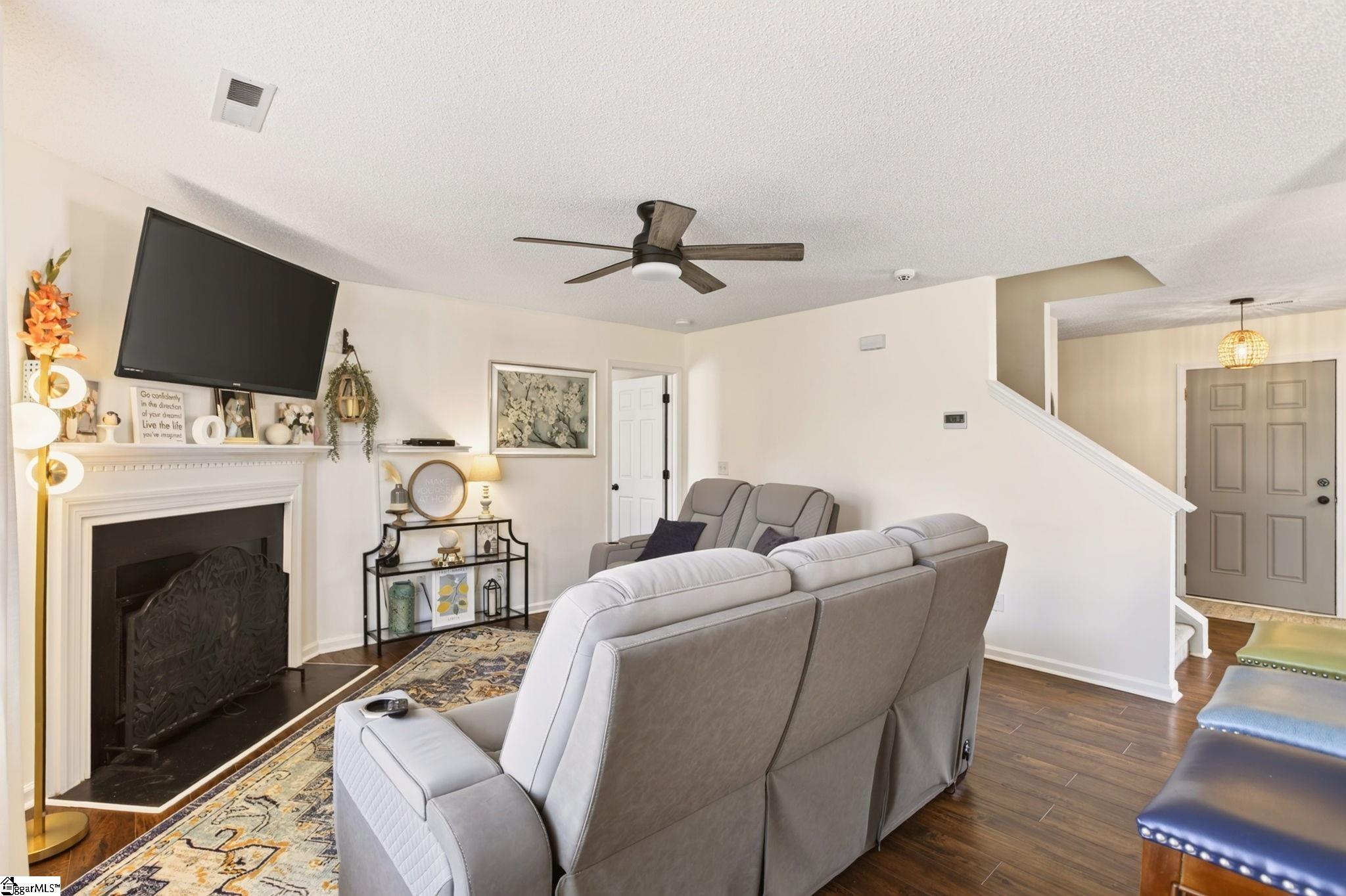 501 Westbury Way Property Photo 16
