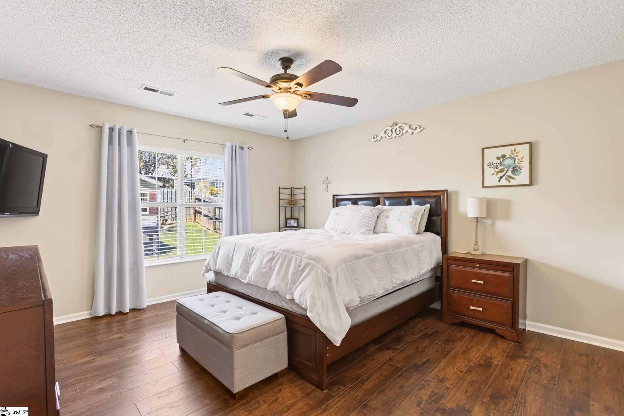 501 Westbury Way Property Photo 19
