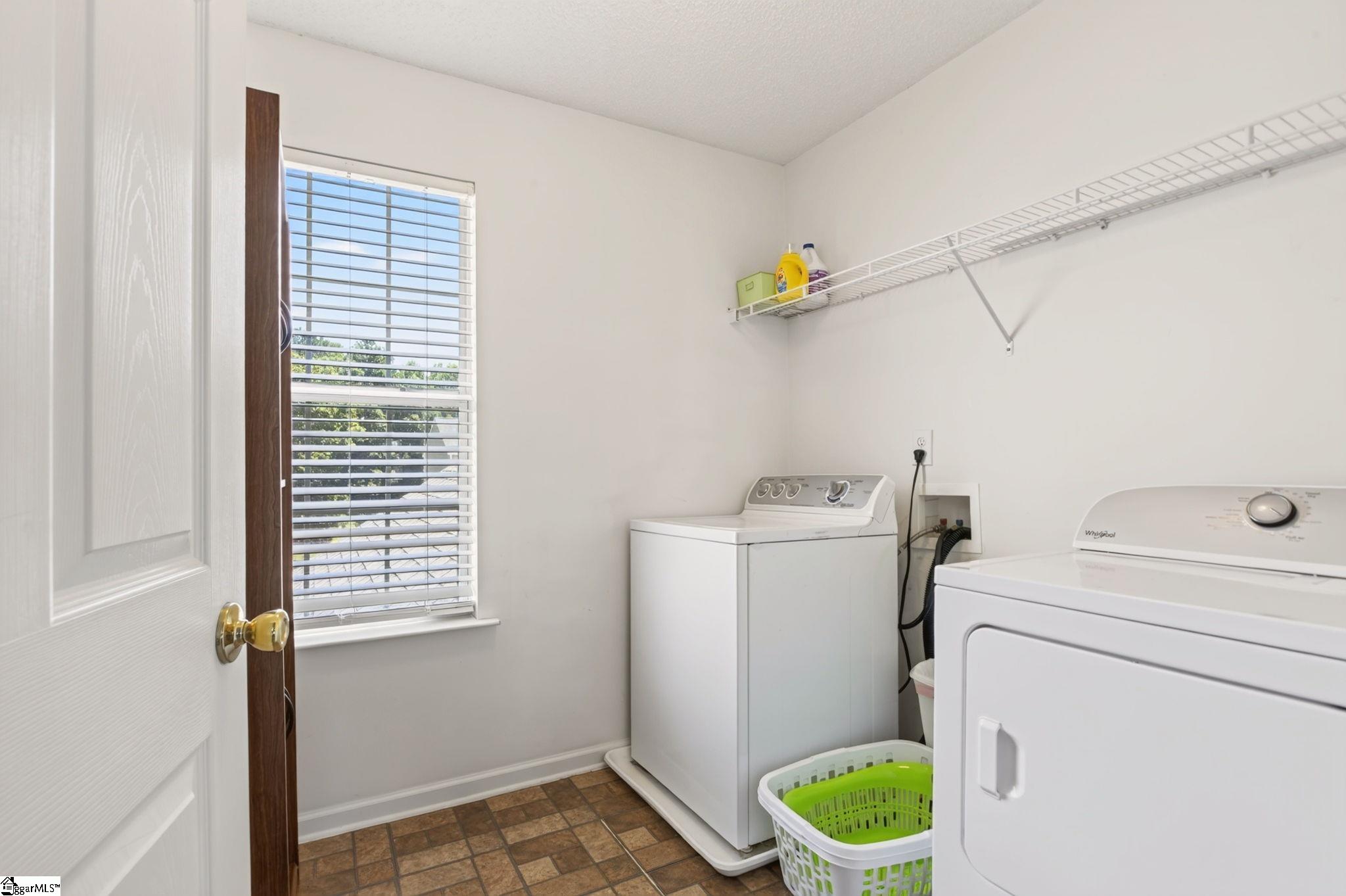 501 Westbury Way Property Photo 27