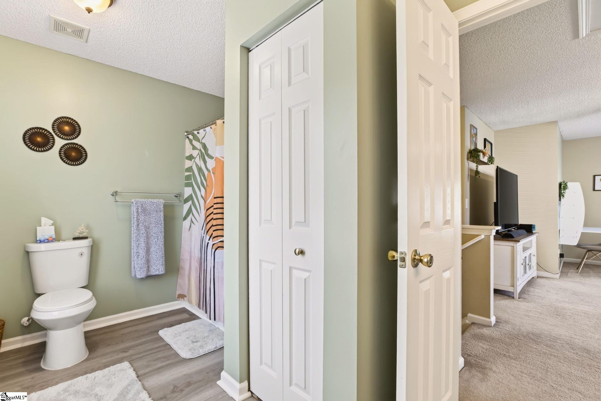 501 Westbury Way Property Photo 29