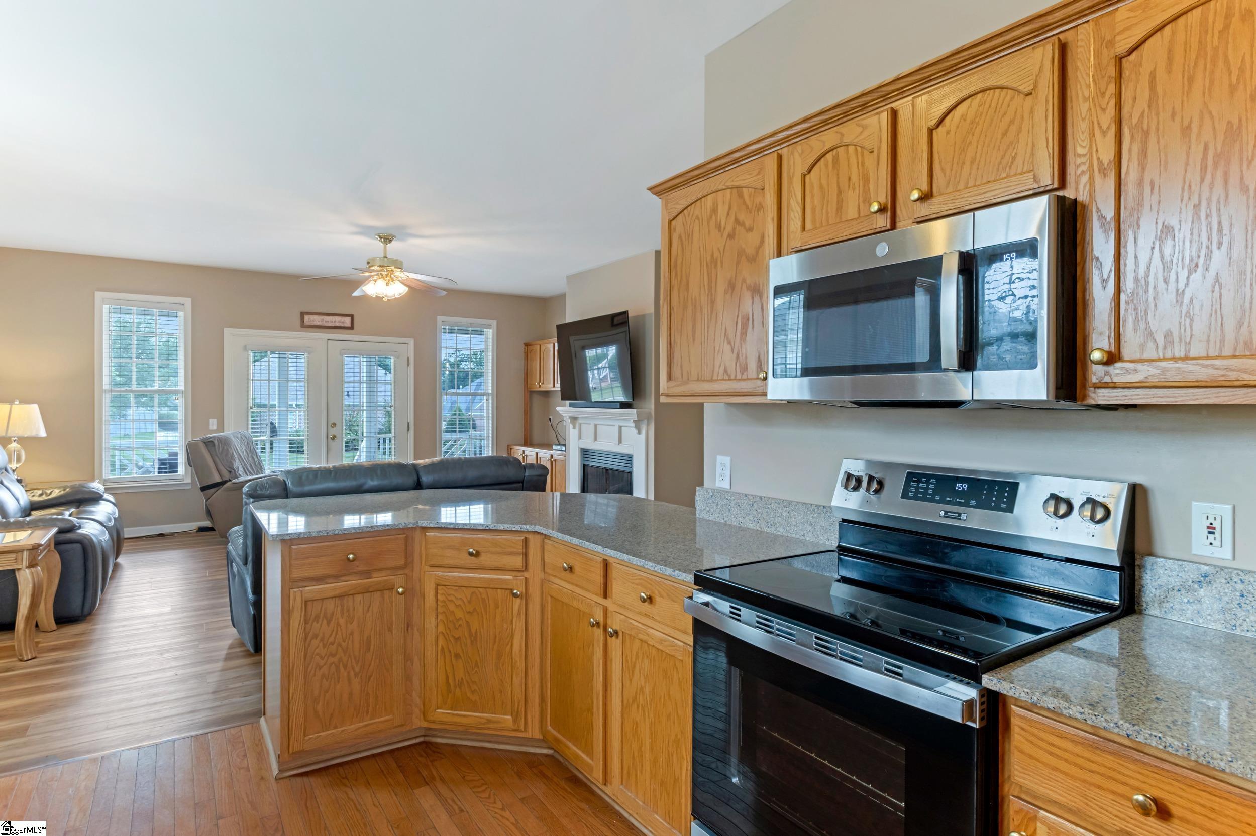 203 Summergrass Drive Property Photo 14