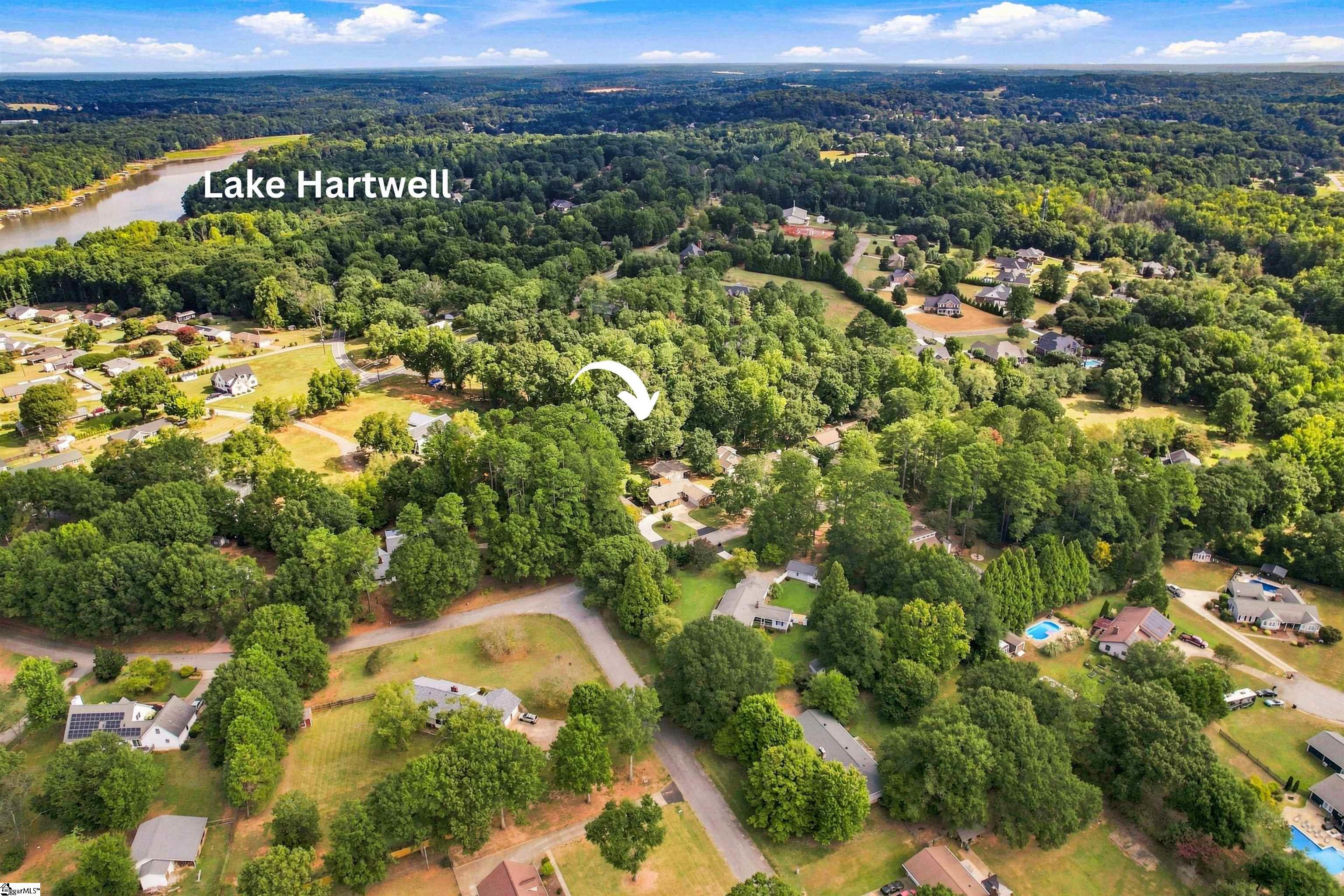203 Knoxwood Court Property Photo 4
