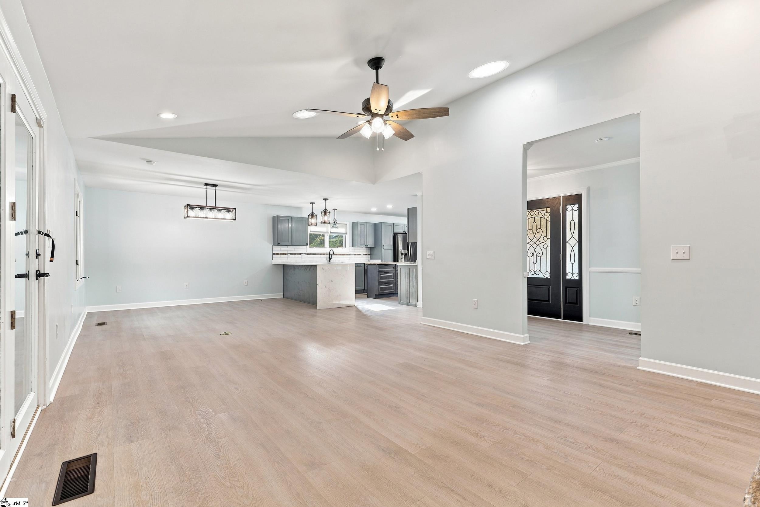 203 Knoxwood Court Property Photo 12
