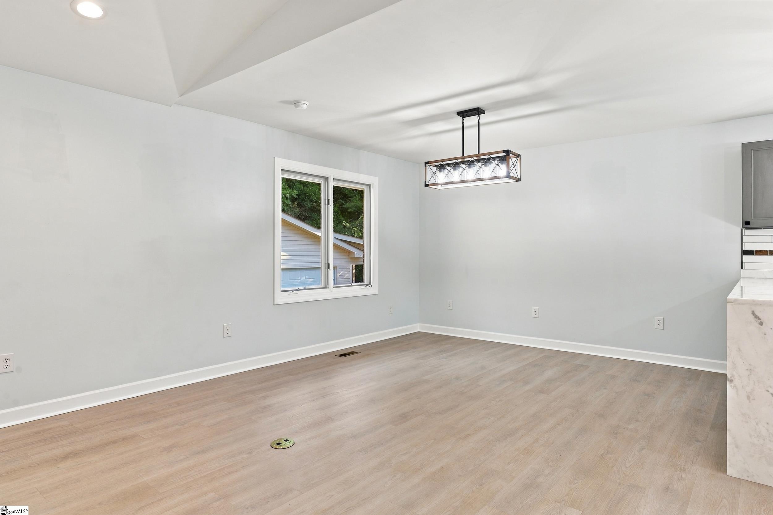 203 Knoxwood Court Property Photo 13