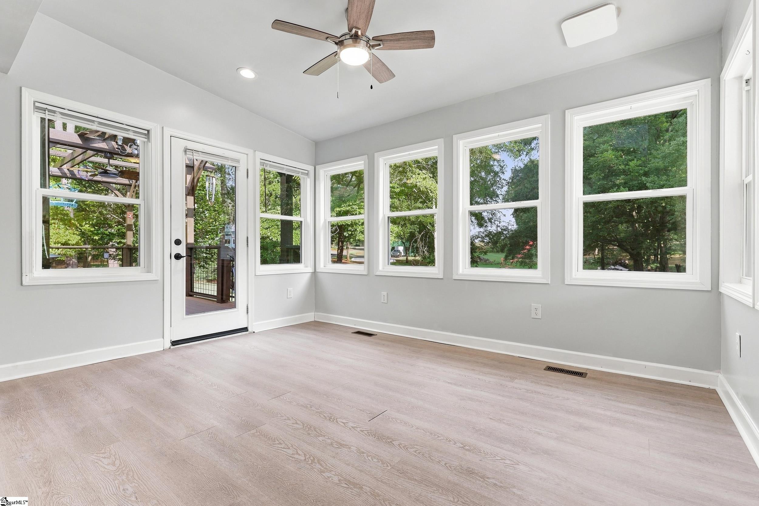 203 Knoxwood Court Property Photo 19