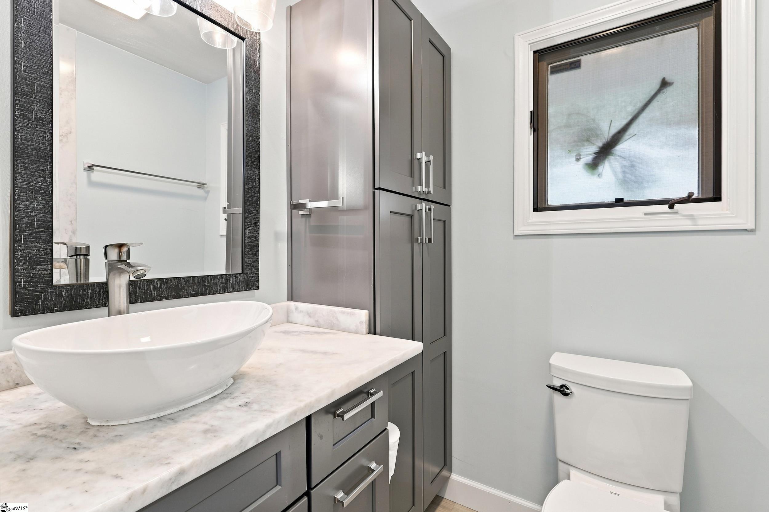 203 Knoxwood Court Property Photo 24
