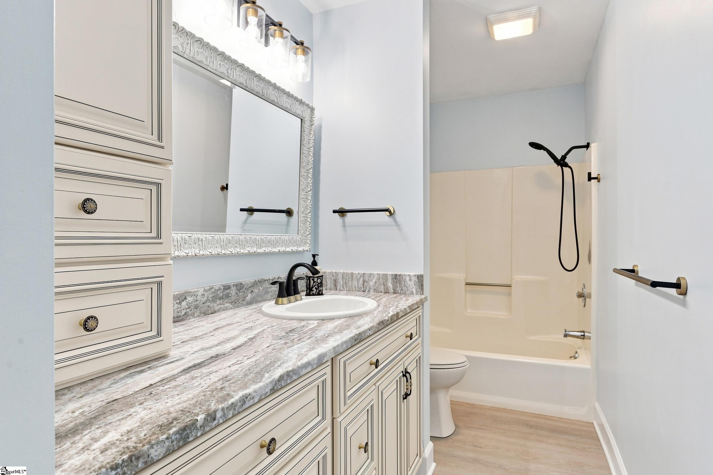 203 Knoxwood Court Property Photo 28