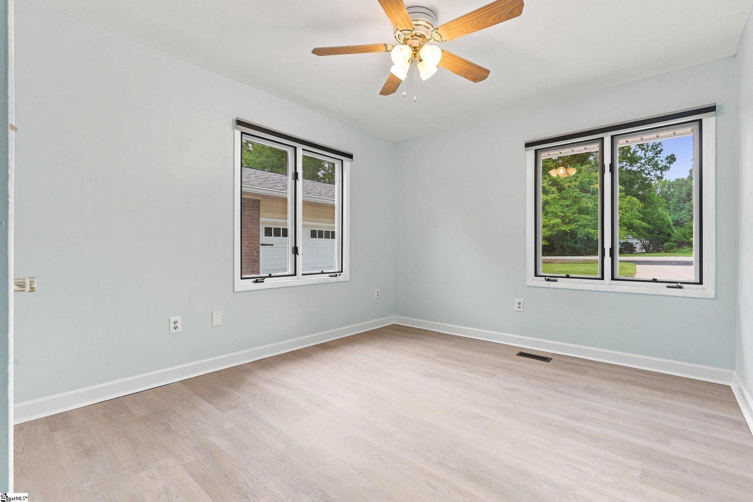 203 Knoxwood Court Property Photo 29