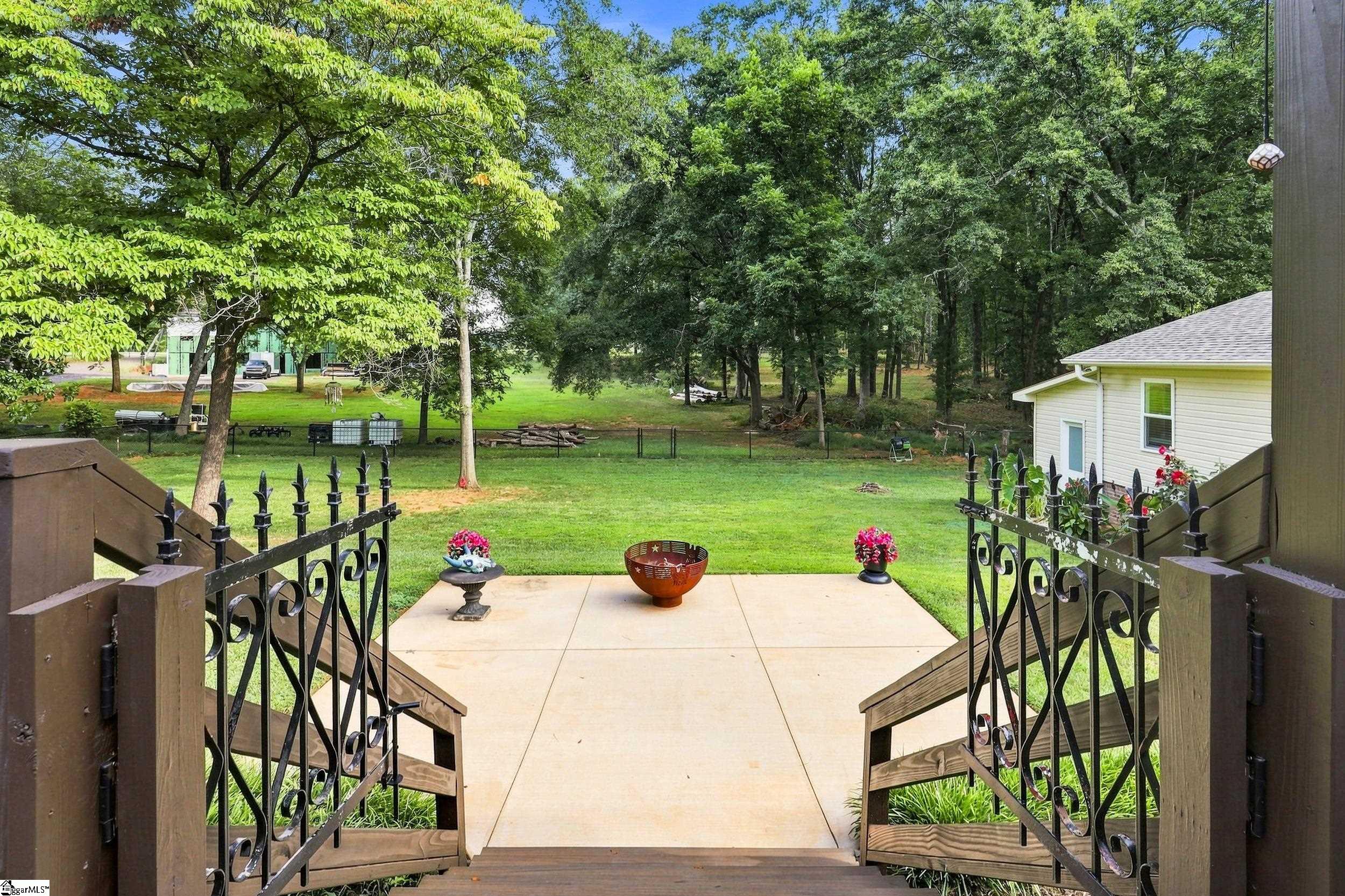 203 Knoxwood Court Property Photo 32