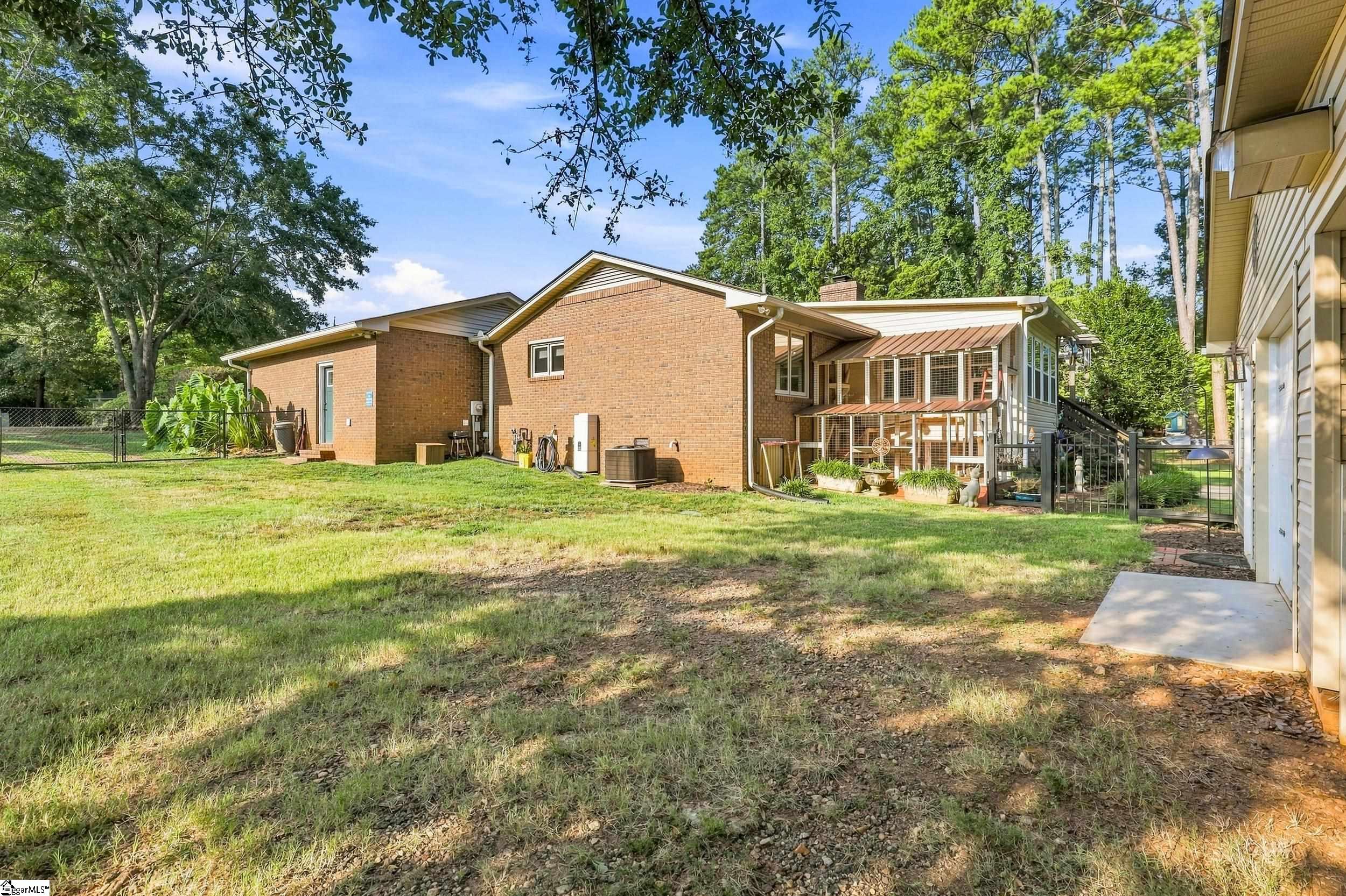203 Knoxwood Court Property Photo 43