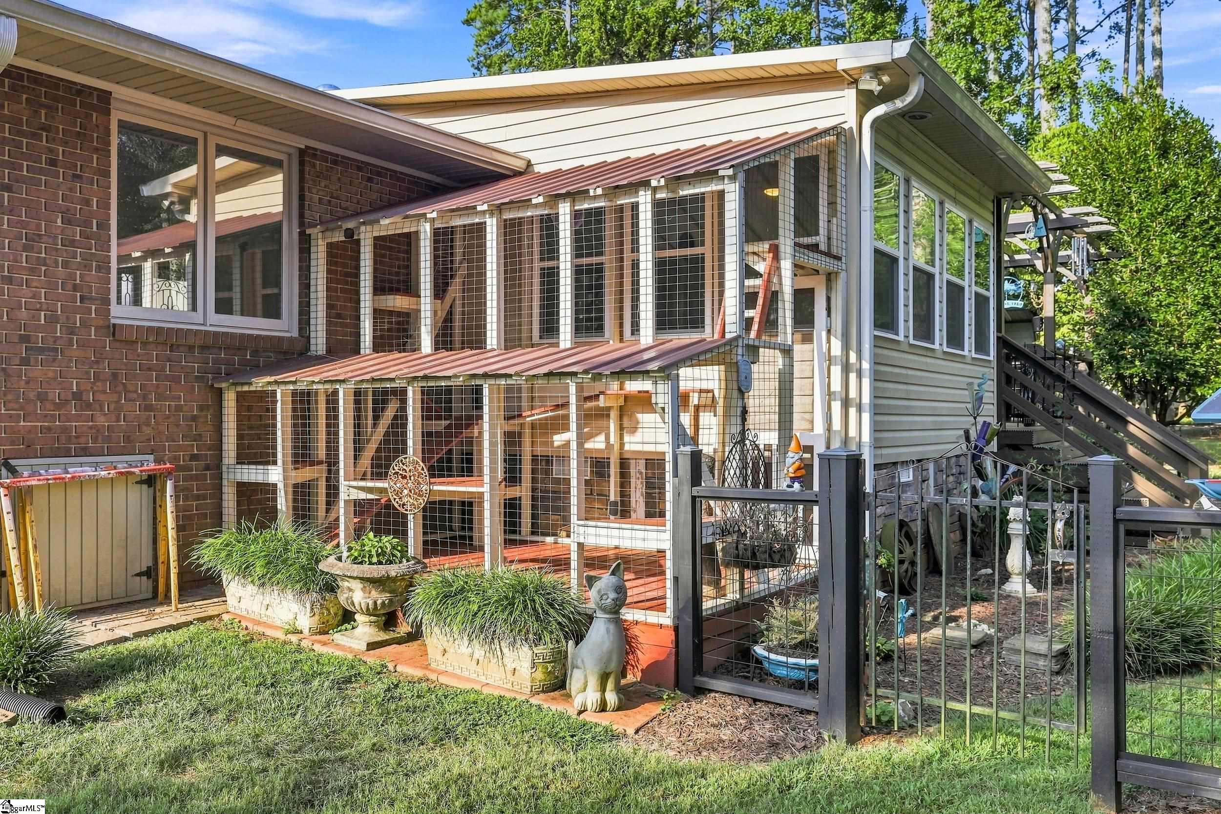 203 Knoxwood Court Property Photo 45