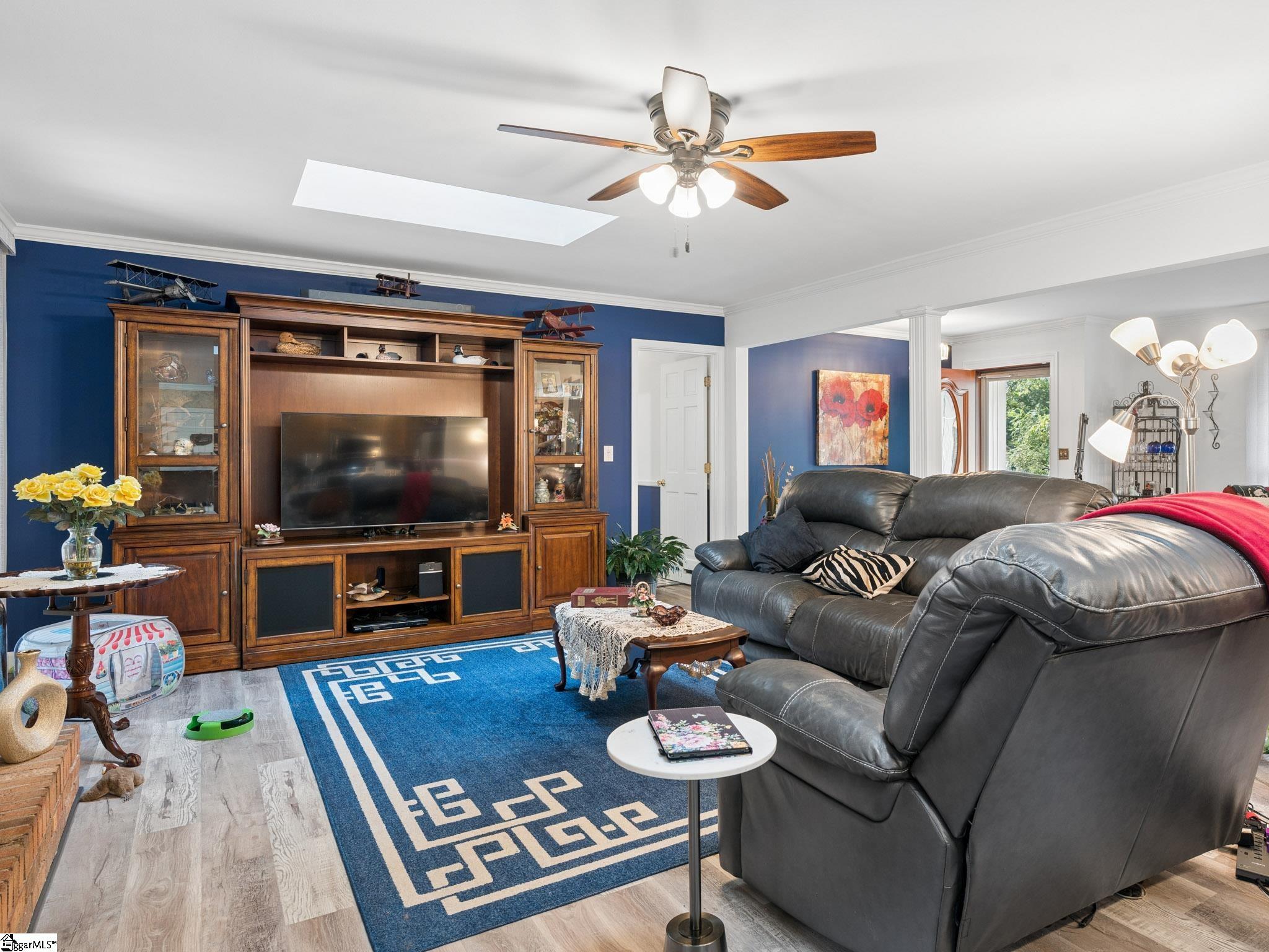 215 Cannon Circle Property Photo 4