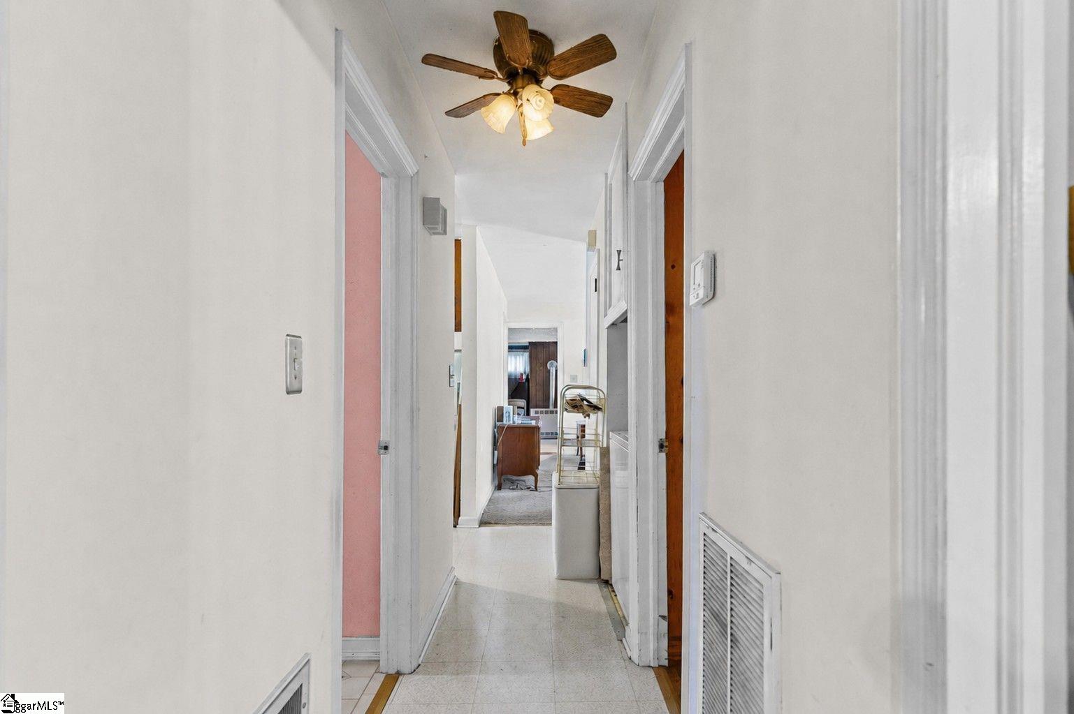 225 W Castle Drive Property Photo 15