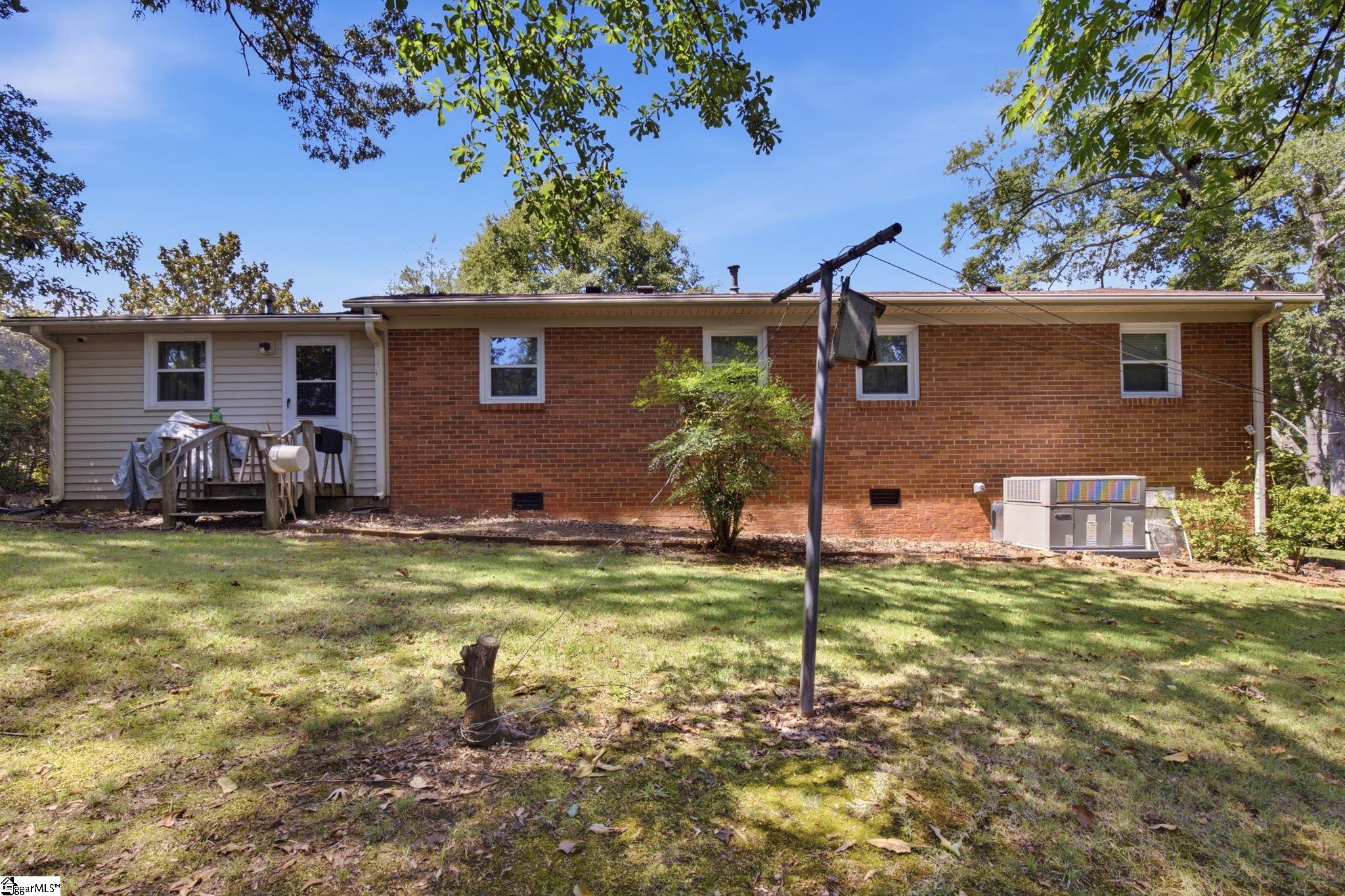 225 W Castle Drive Property Photo 28