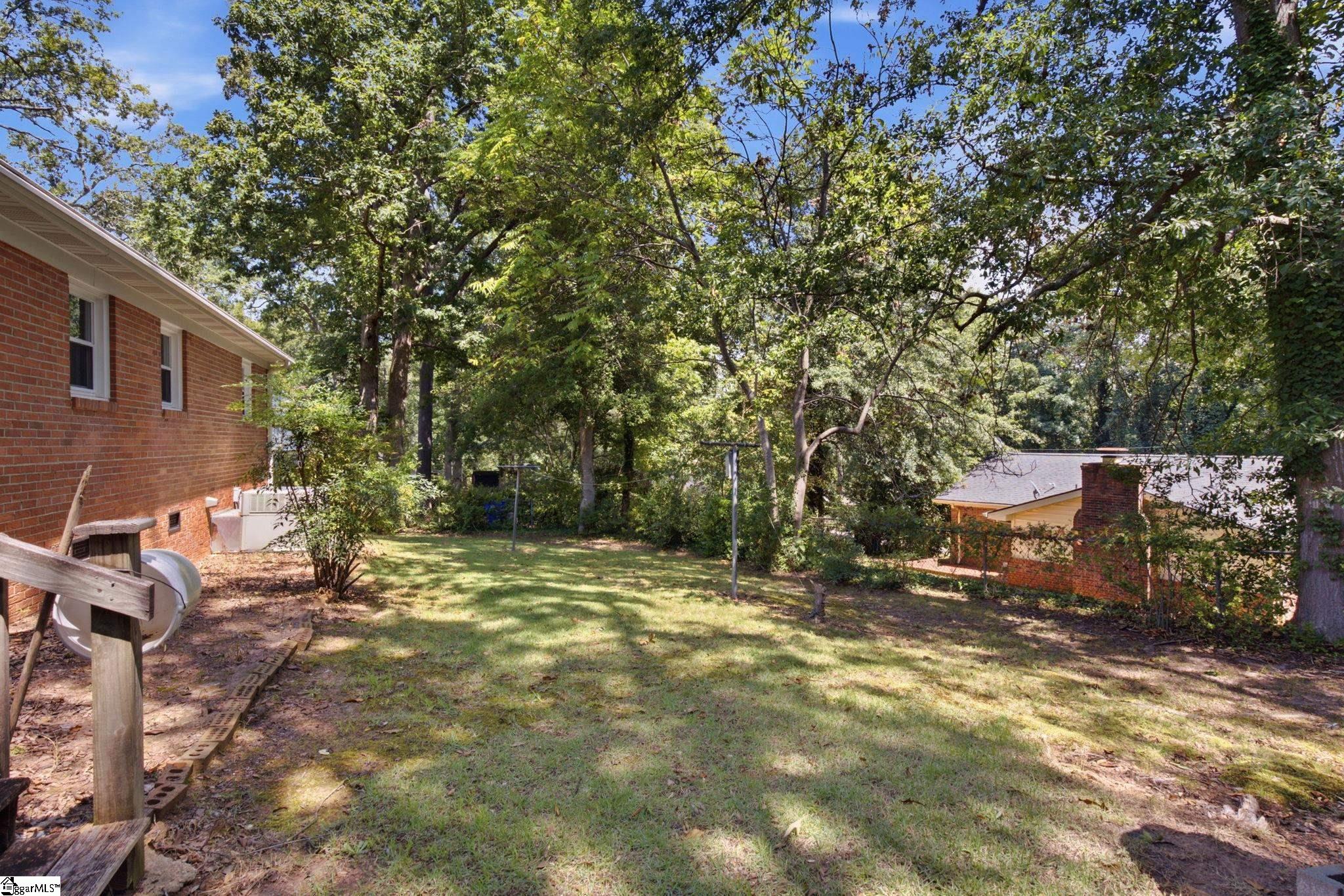225 W Castle Drive Property Photo 29