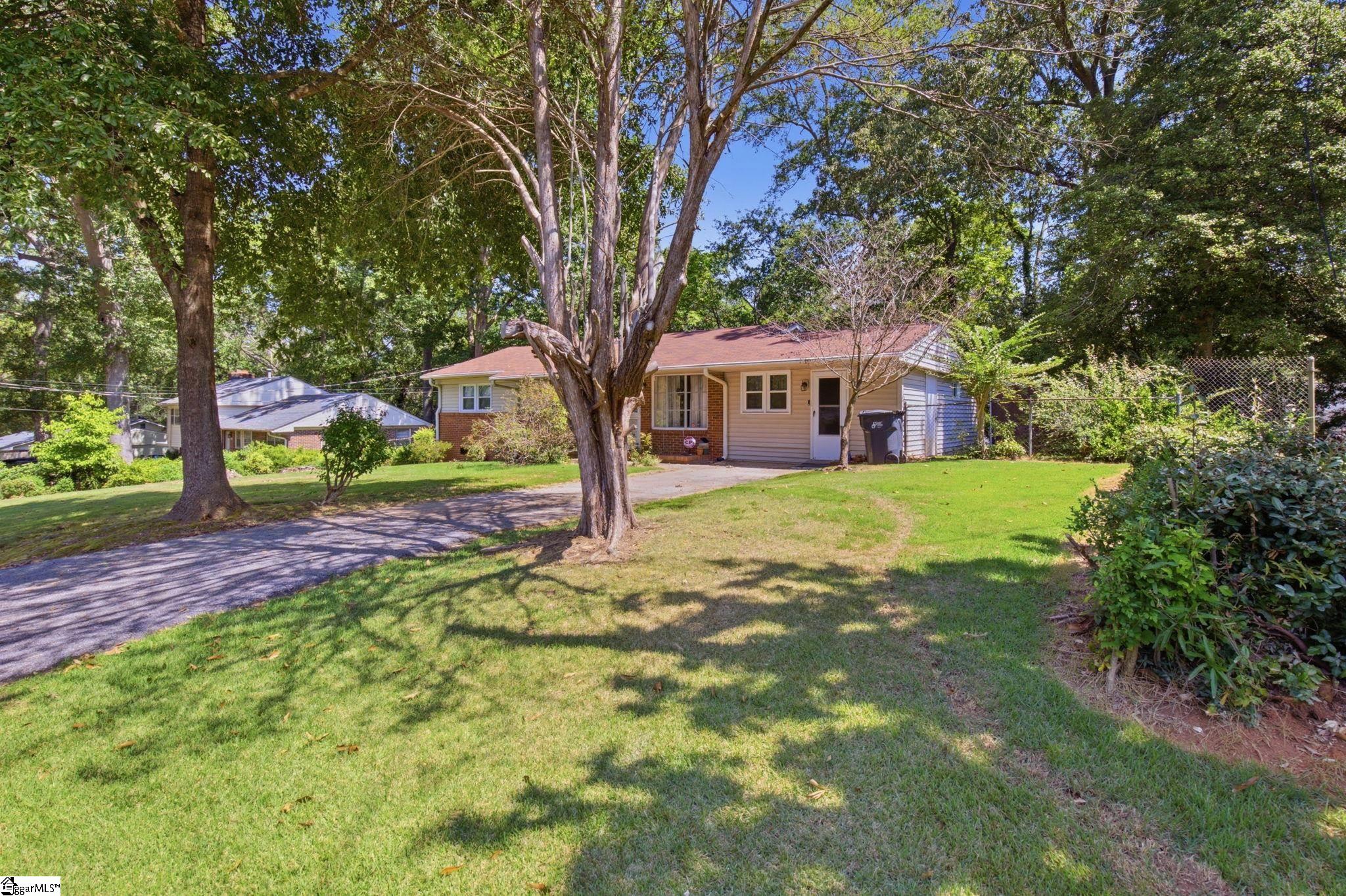 225 W Castle Drive Property Photo 31
