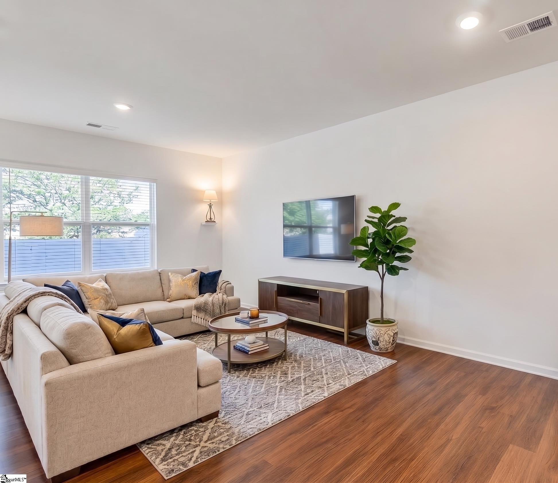 5 Sunriff Court Property Photo 8