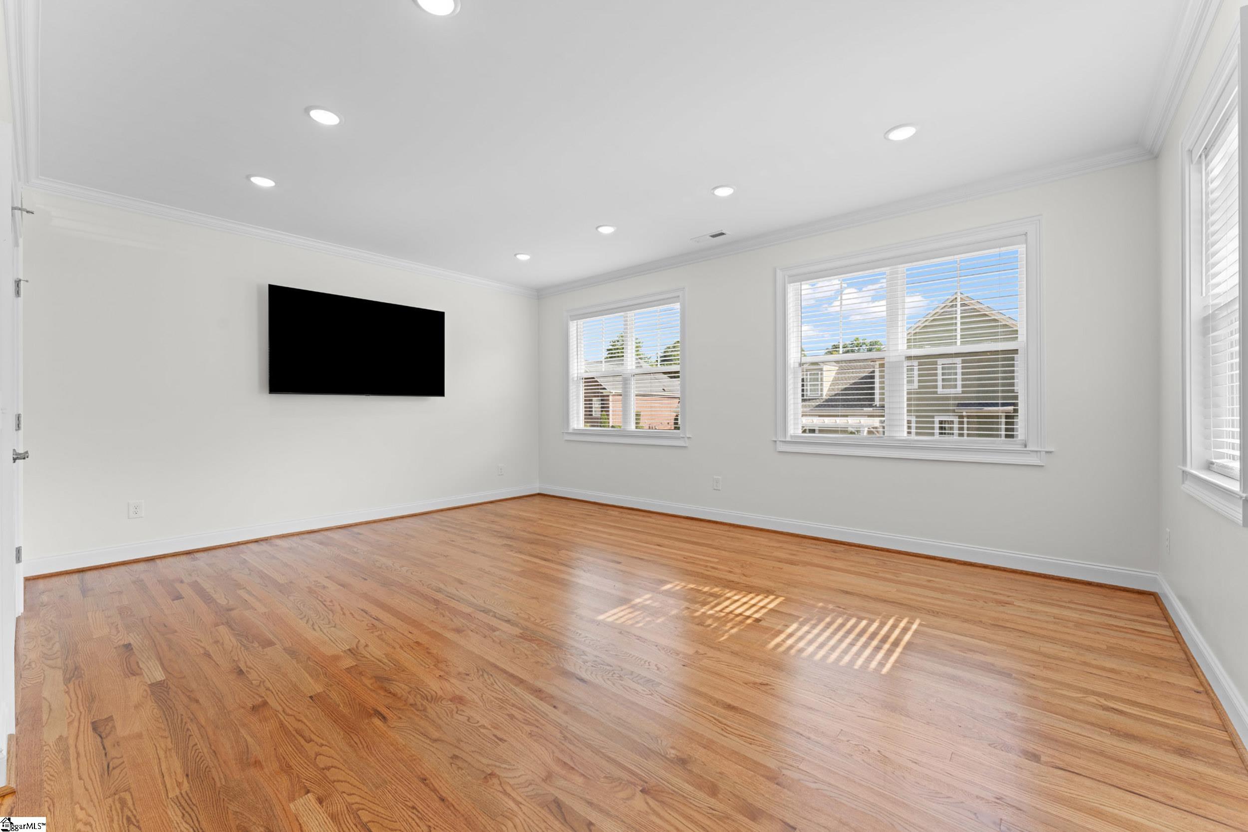 100 Cutler Way Property Photo 10