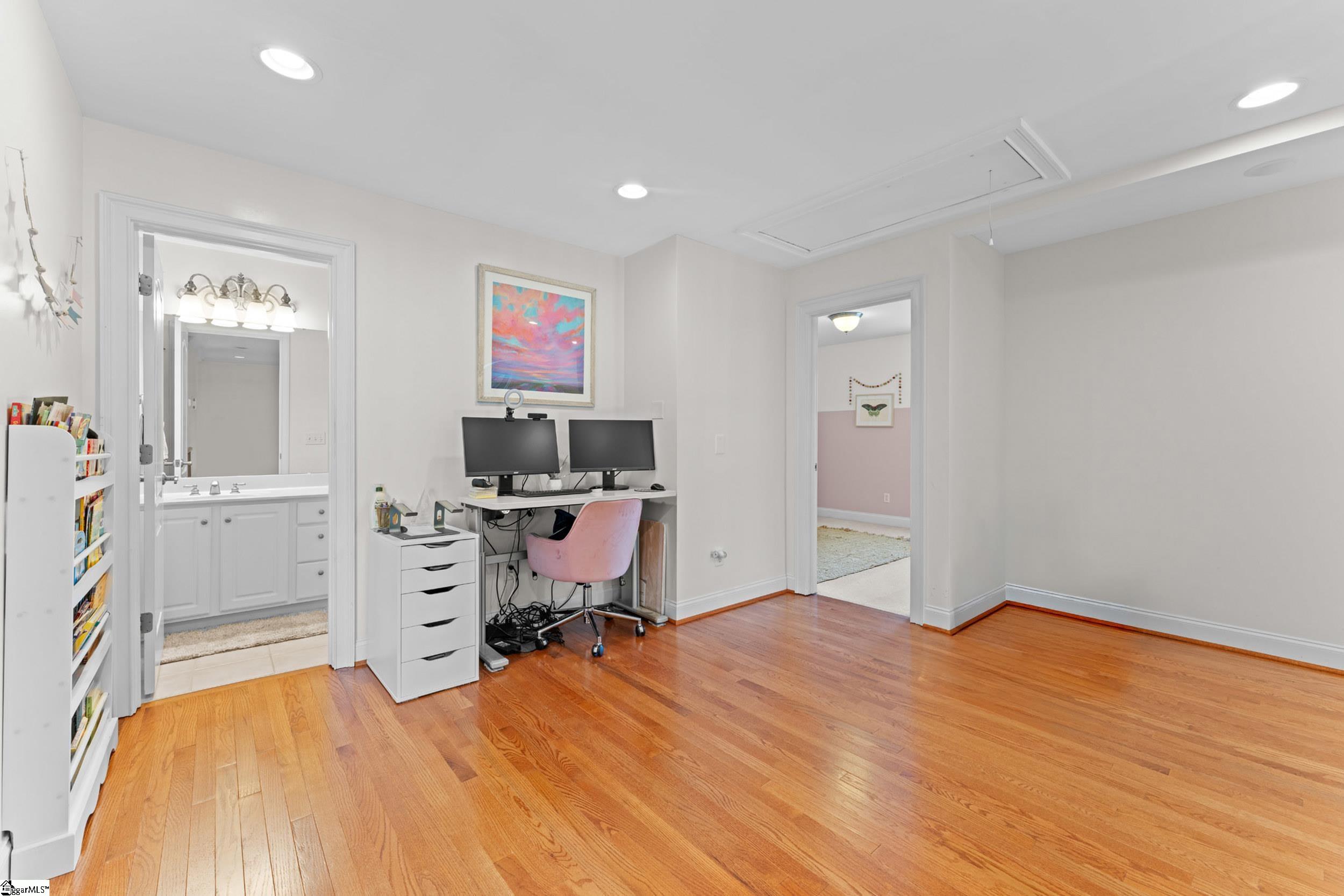 100 Cutler Way Property Photo 29