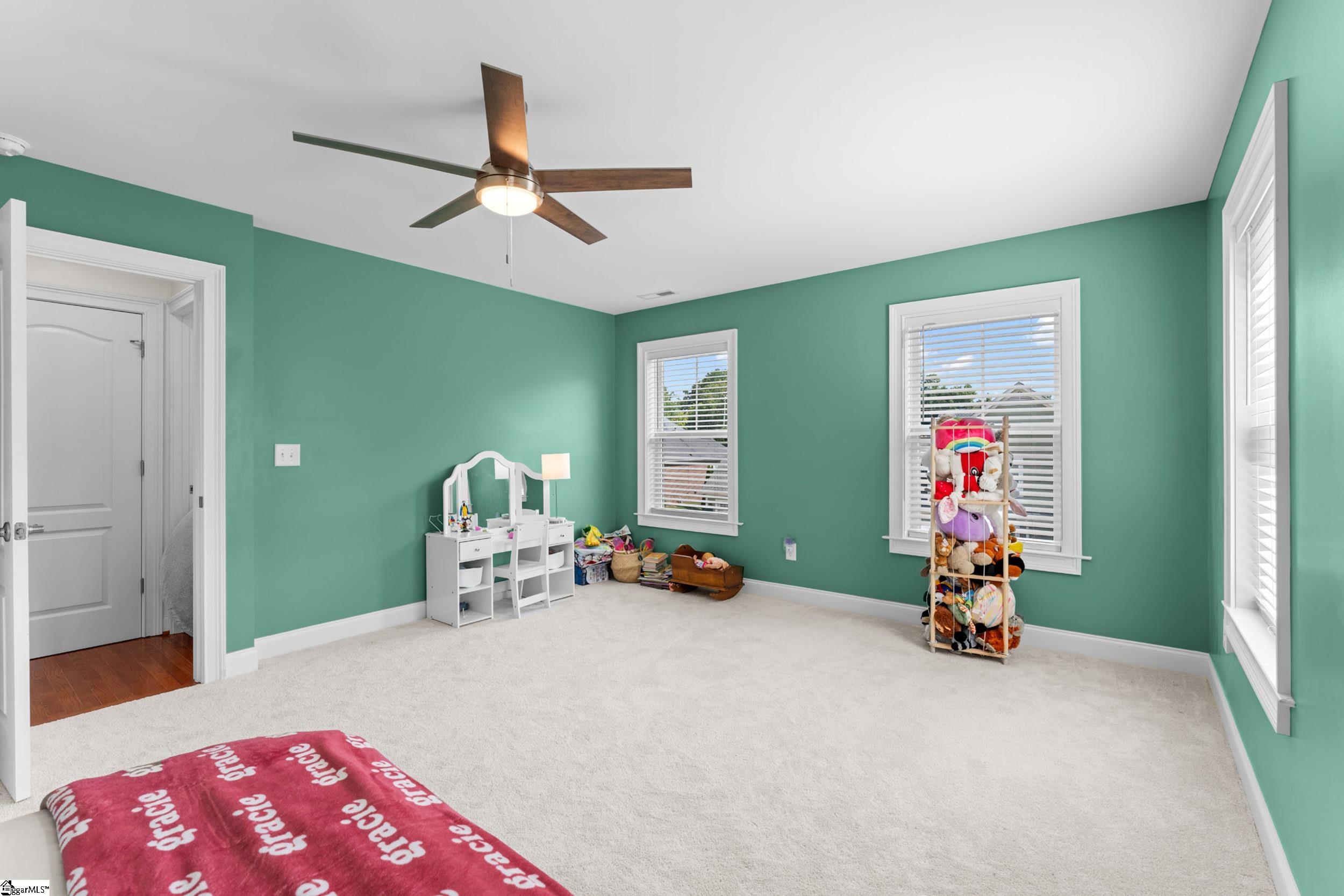 100 Cutler Way Property Photo 39