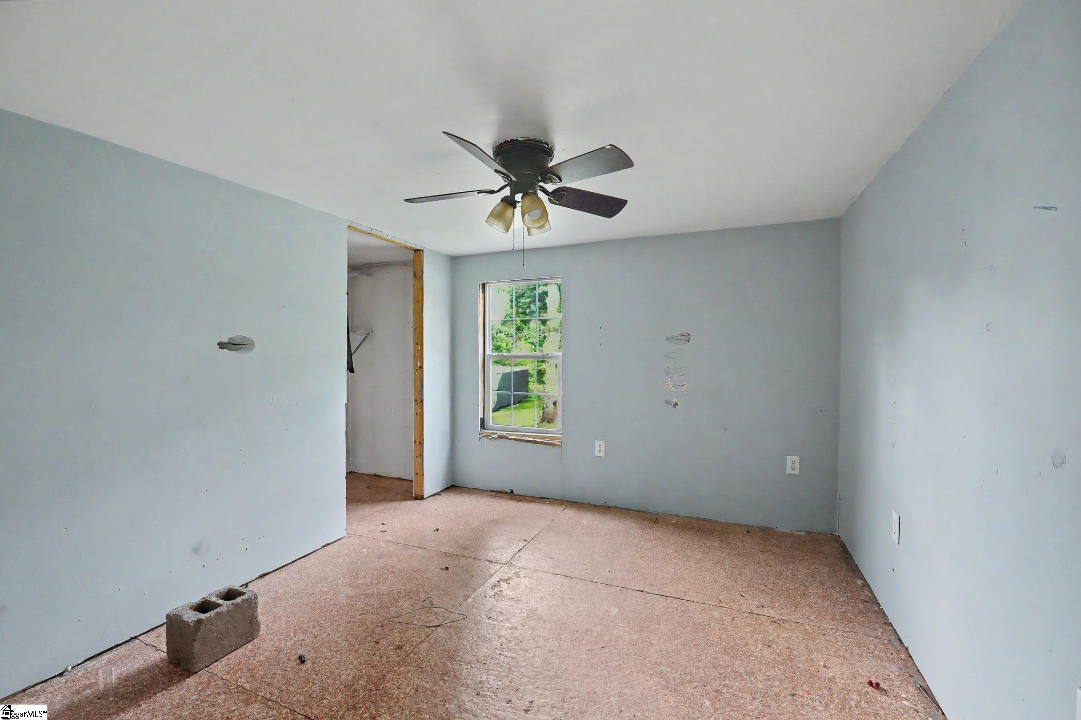 1602389 Property Photo 10