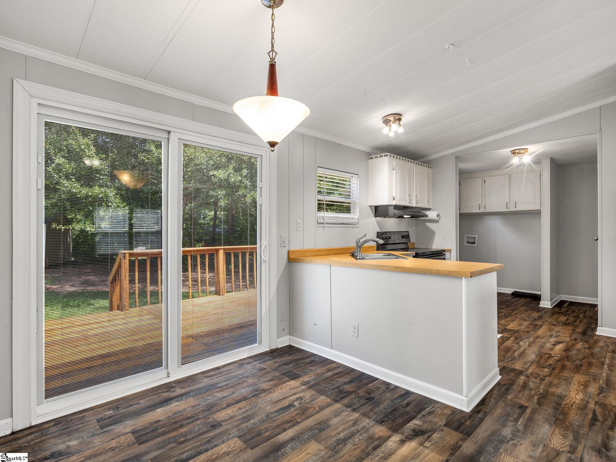 499 Murph Road Property Photo 11
