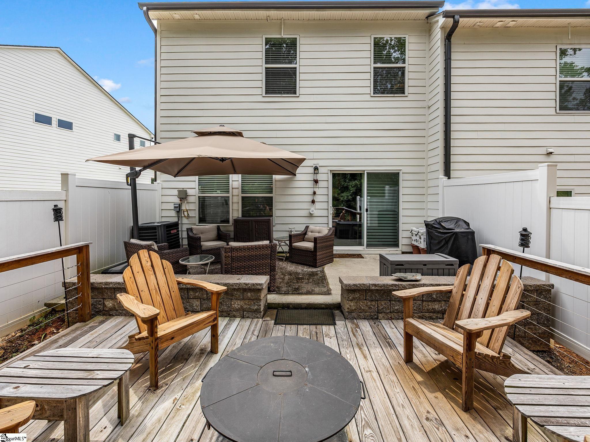 209 Broad Banyan Court Property Photo 33