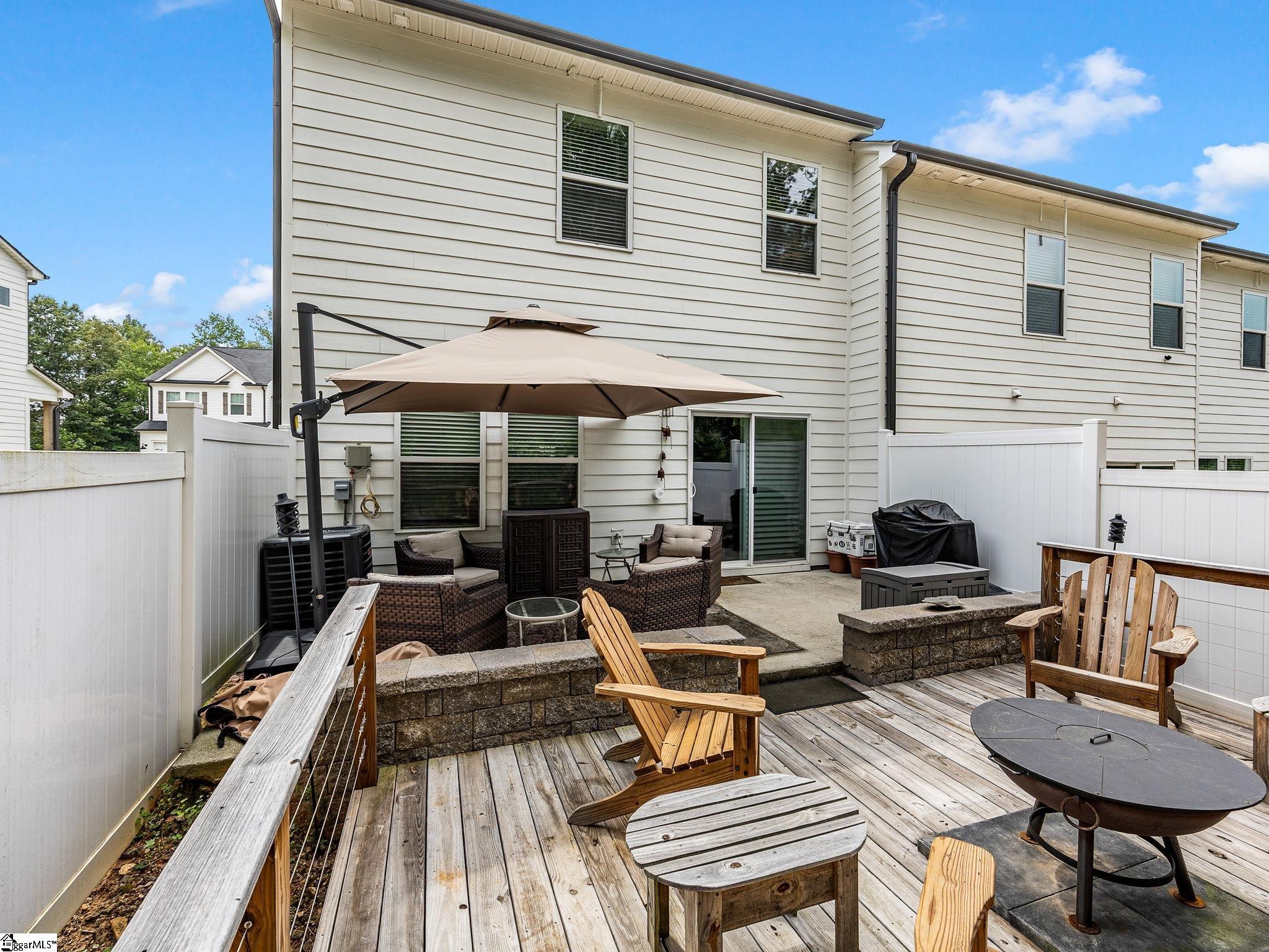 209 Broad Banyan Court Property Photo 34