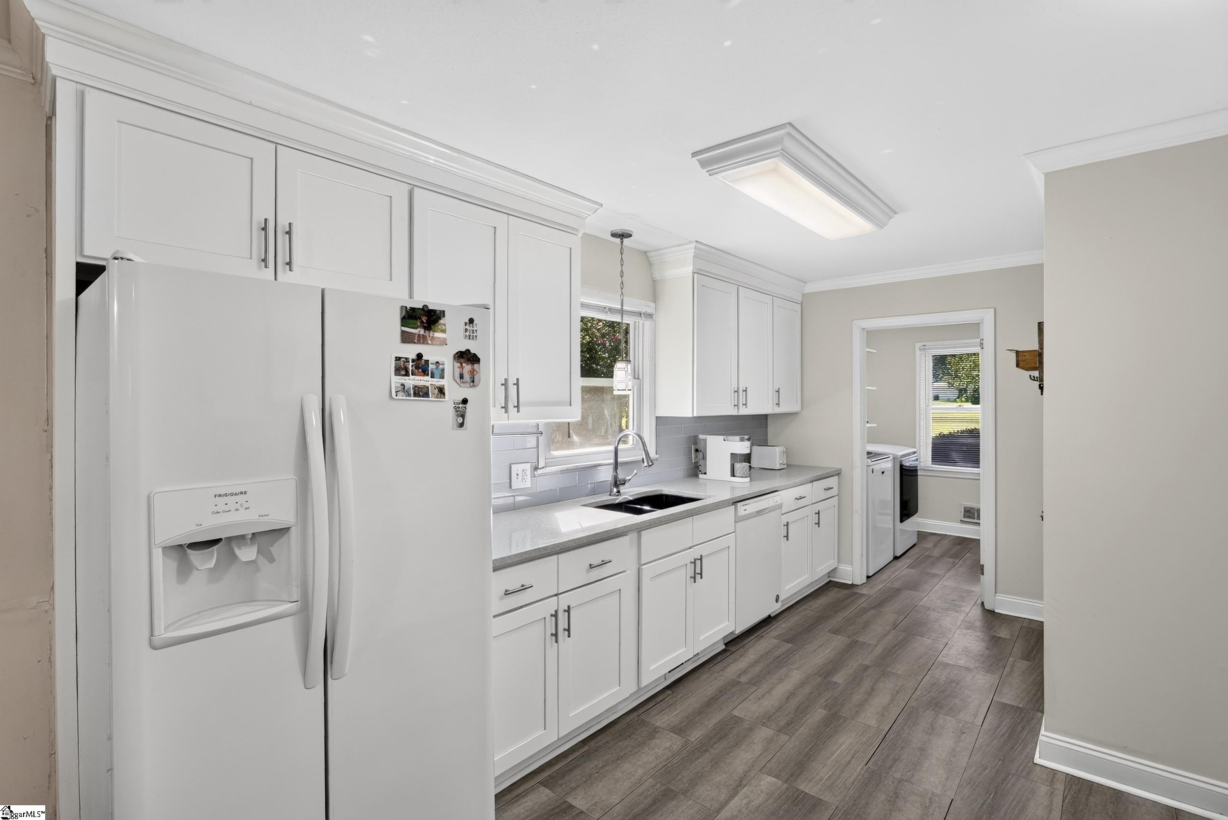 136 James Avenue Property Photo 21