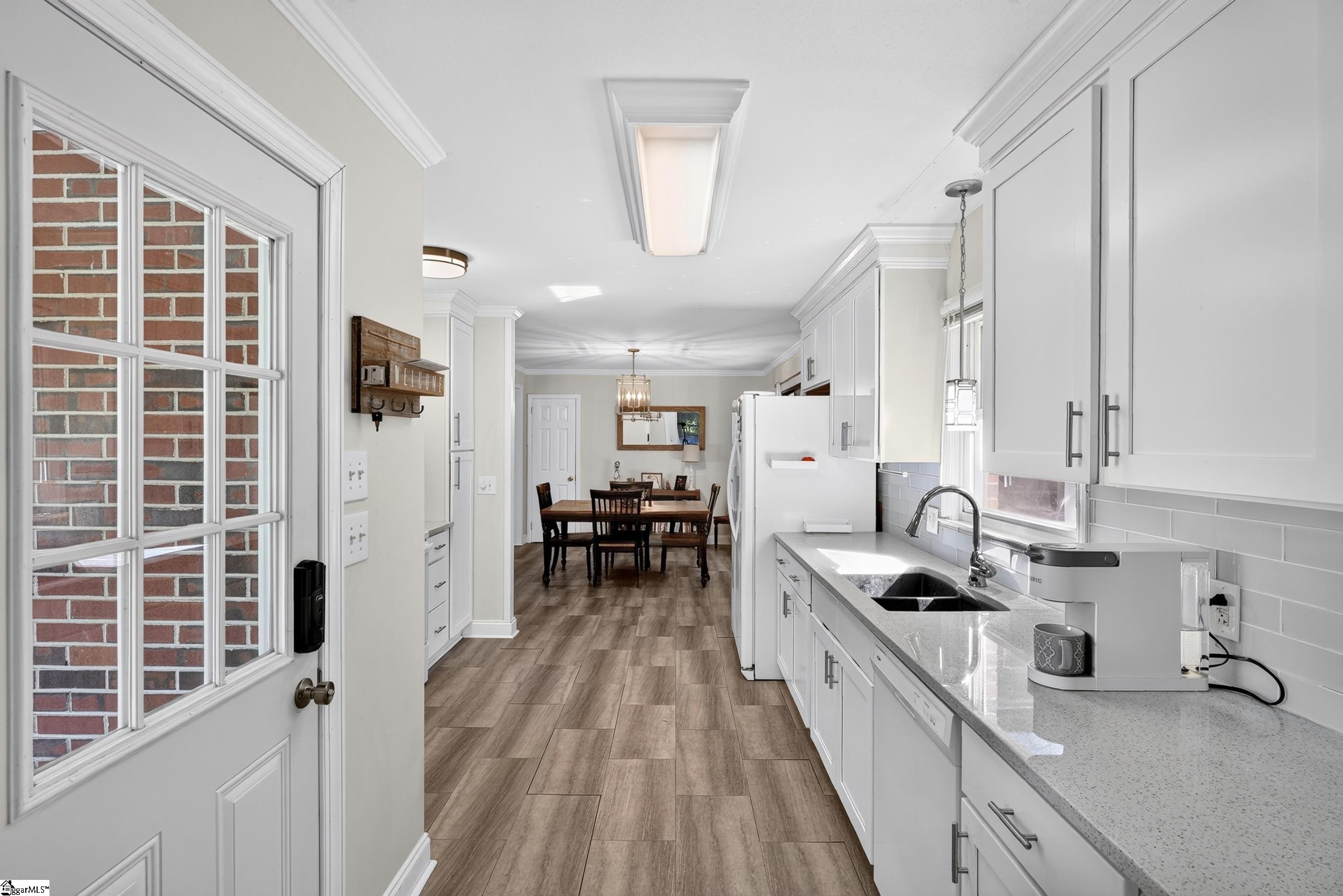 136 James Avenue Property Photo 23