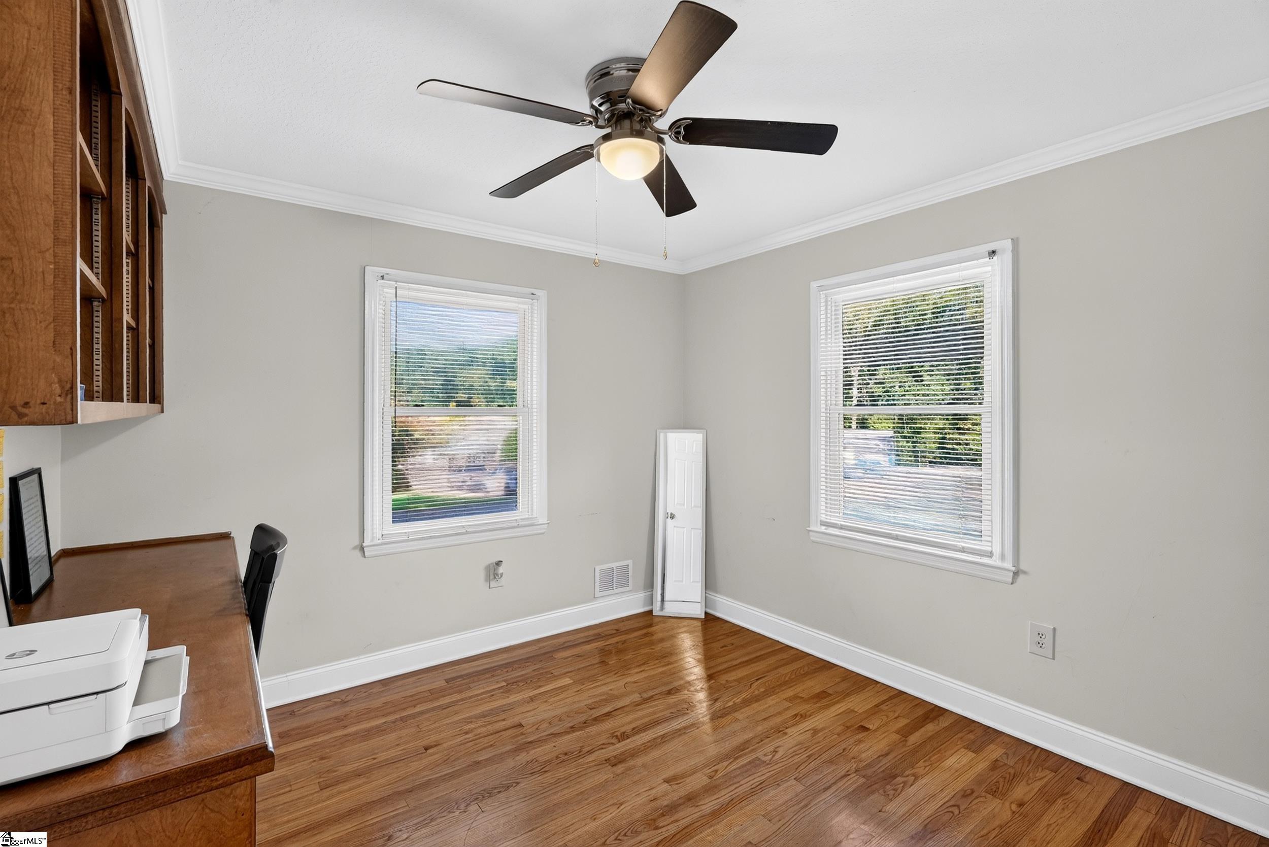 136 James Avenue Property Photo 33