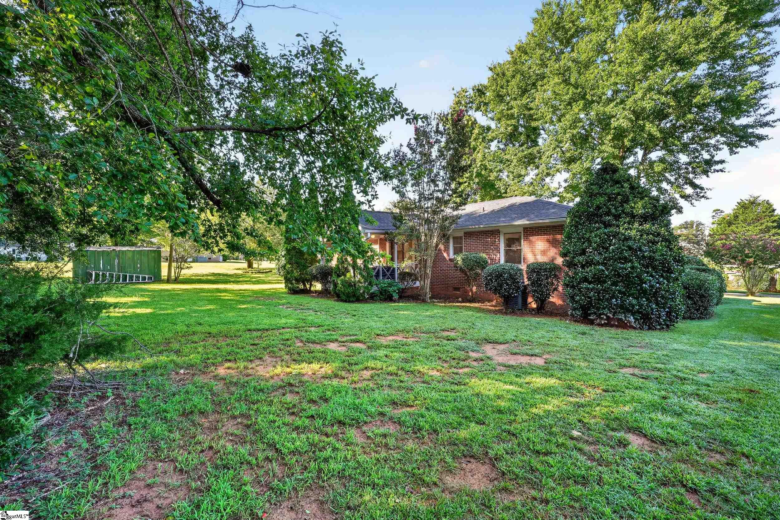 136 James Avenue Property Photo 35