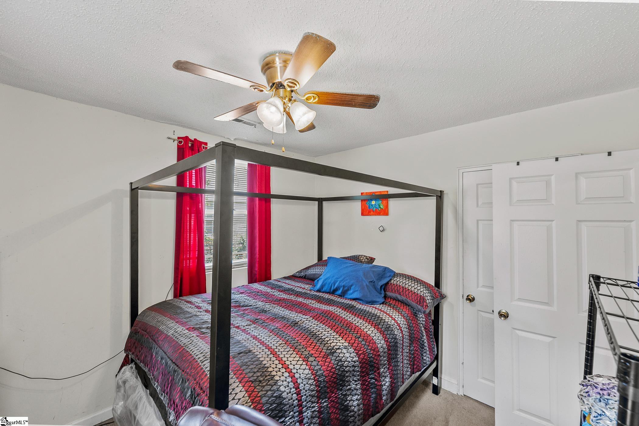 9 Glenwood Lane Property Photo 22