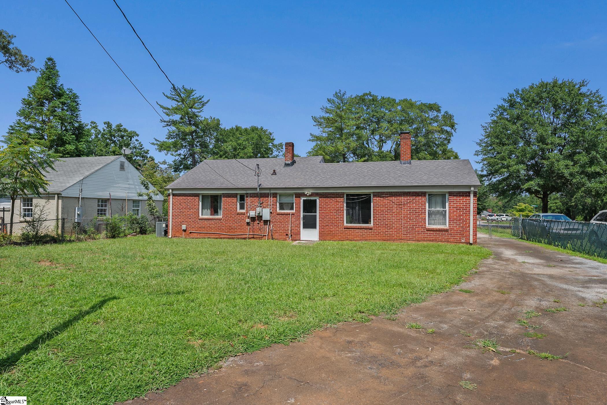 9 Glenwood Lane Property Photo 24