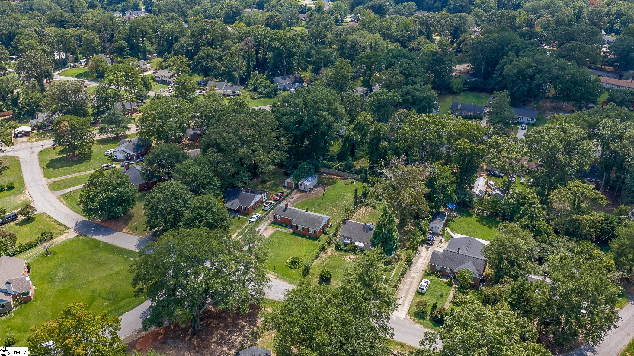 9 Glenwood Lane Property Photo 27