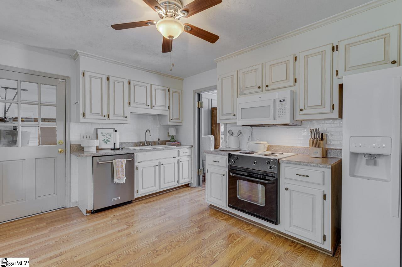 109 Smithwood Court Property Photo 18