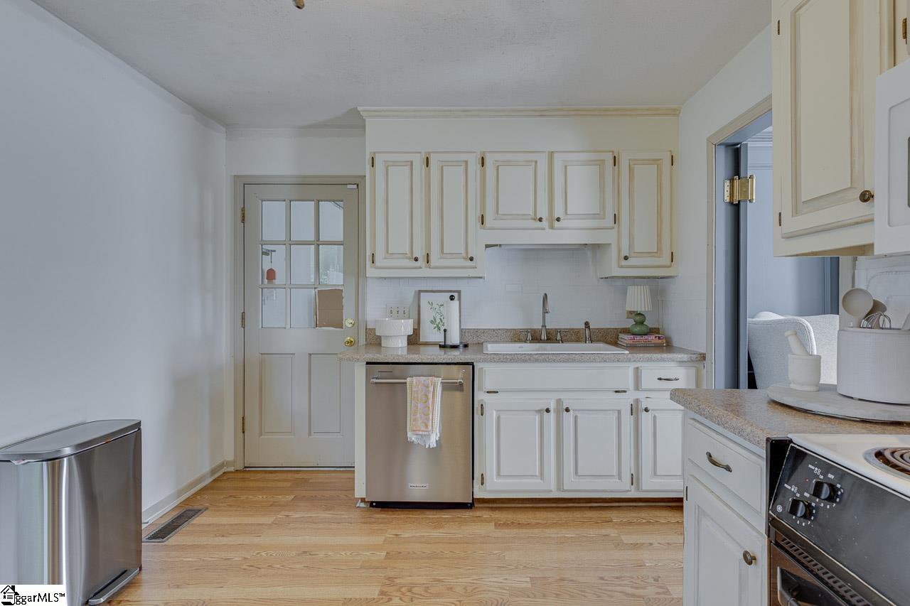 109 Smithwood Court Property Photo 19