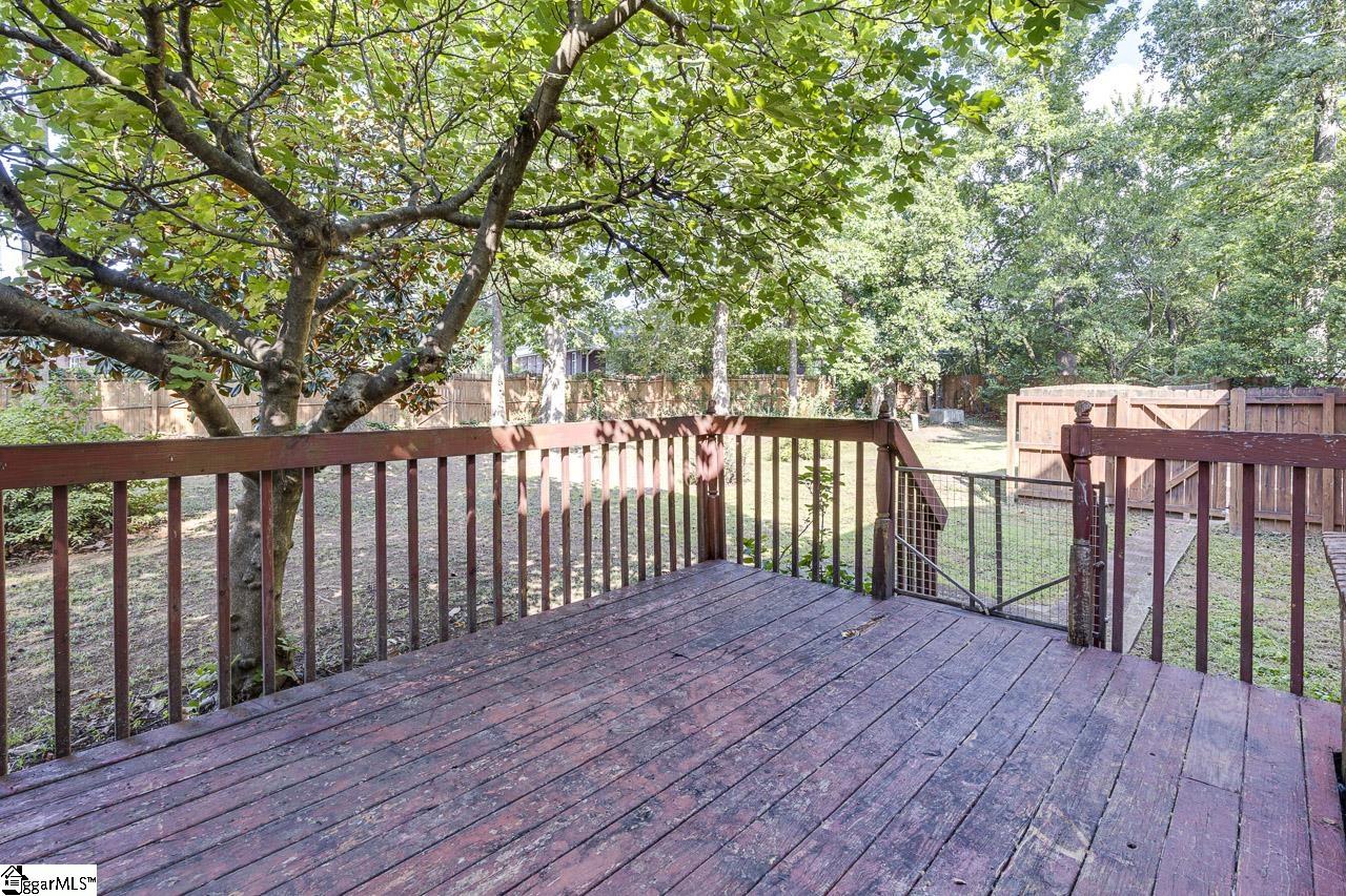109 Smithwood Court Property Photo 32